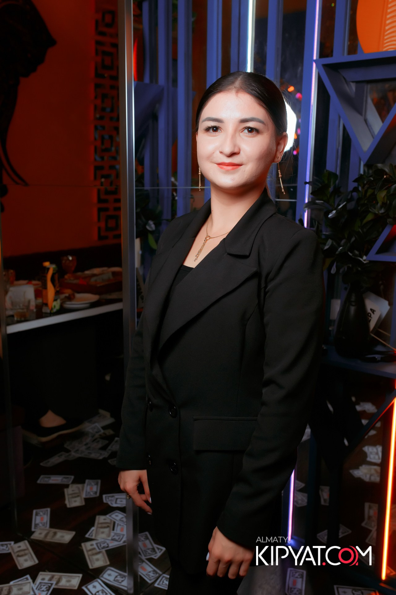 УХО И МЕДВЕДЬ НА САИНА. КИПЯТКОМ АЛМАТЫ!