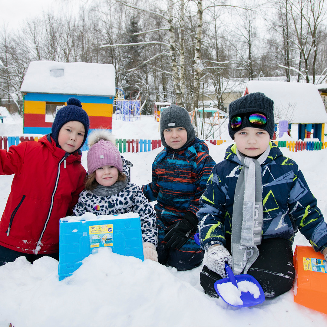 Выпускные альбомы для детского сада и школы в Москве