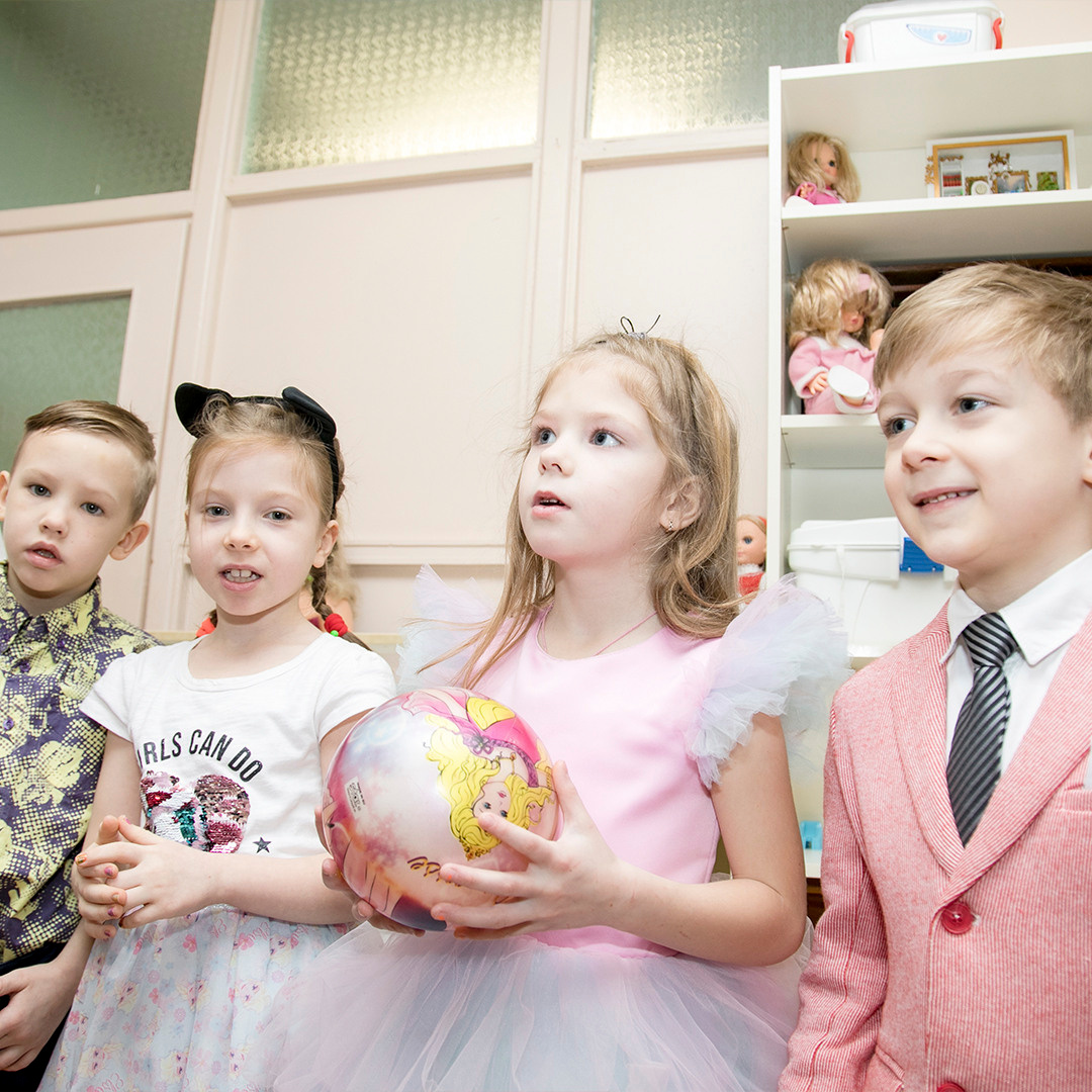 Выпускные альбомы для детского сада и школы в Москве