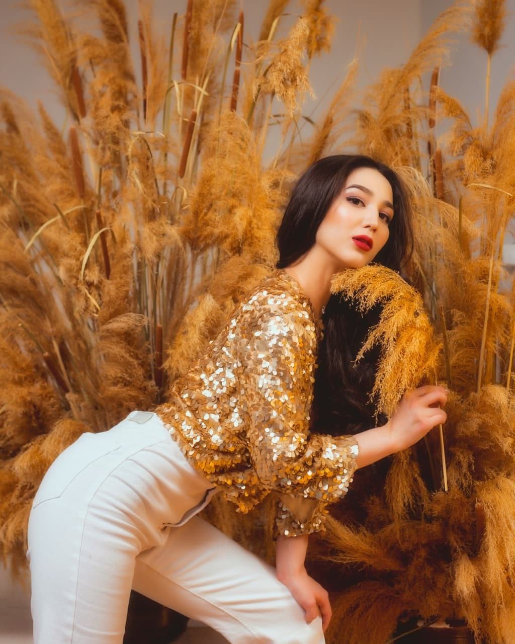 Портрет. Фотостудия в Атырау | Фотограф атырау, Видео, Дрон, съемка в атырау Контент для Бизнеса»