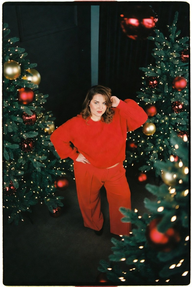 Плюс сайз в красном