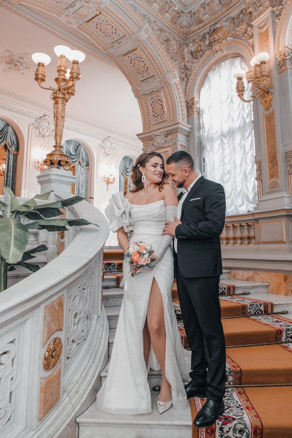 Свадебный фотограф в Санкт Петербурге, Москве. Фотограф крещение венчание в Петербурге! Помогает подобрать храм и посоветовал душевного батюшку в СПб