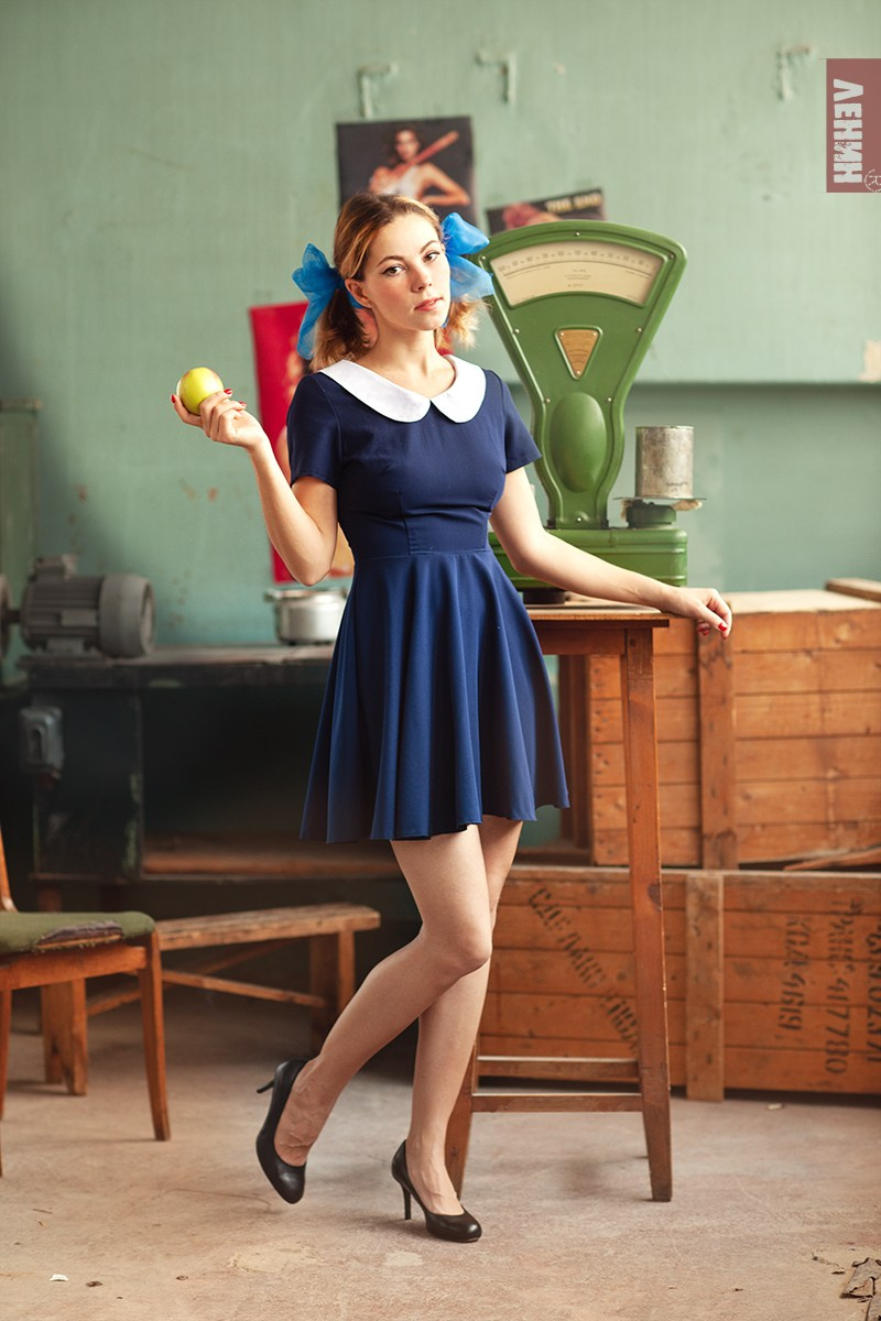 Весы. Сергей Ленин