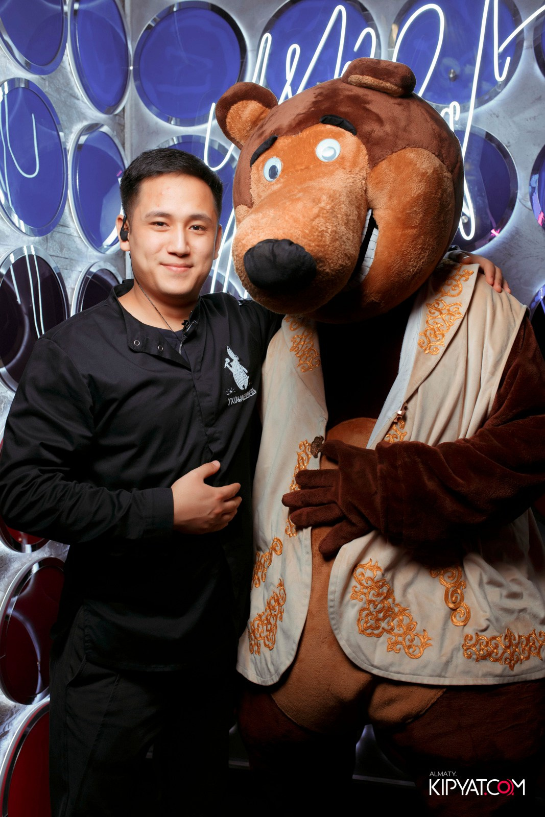 УХО И МЕДВЕДЬ НА ГАГАРИНА. КИПЯТКОМ АЛМАТЫ! Фотосъемка мероприятий в Алматы
