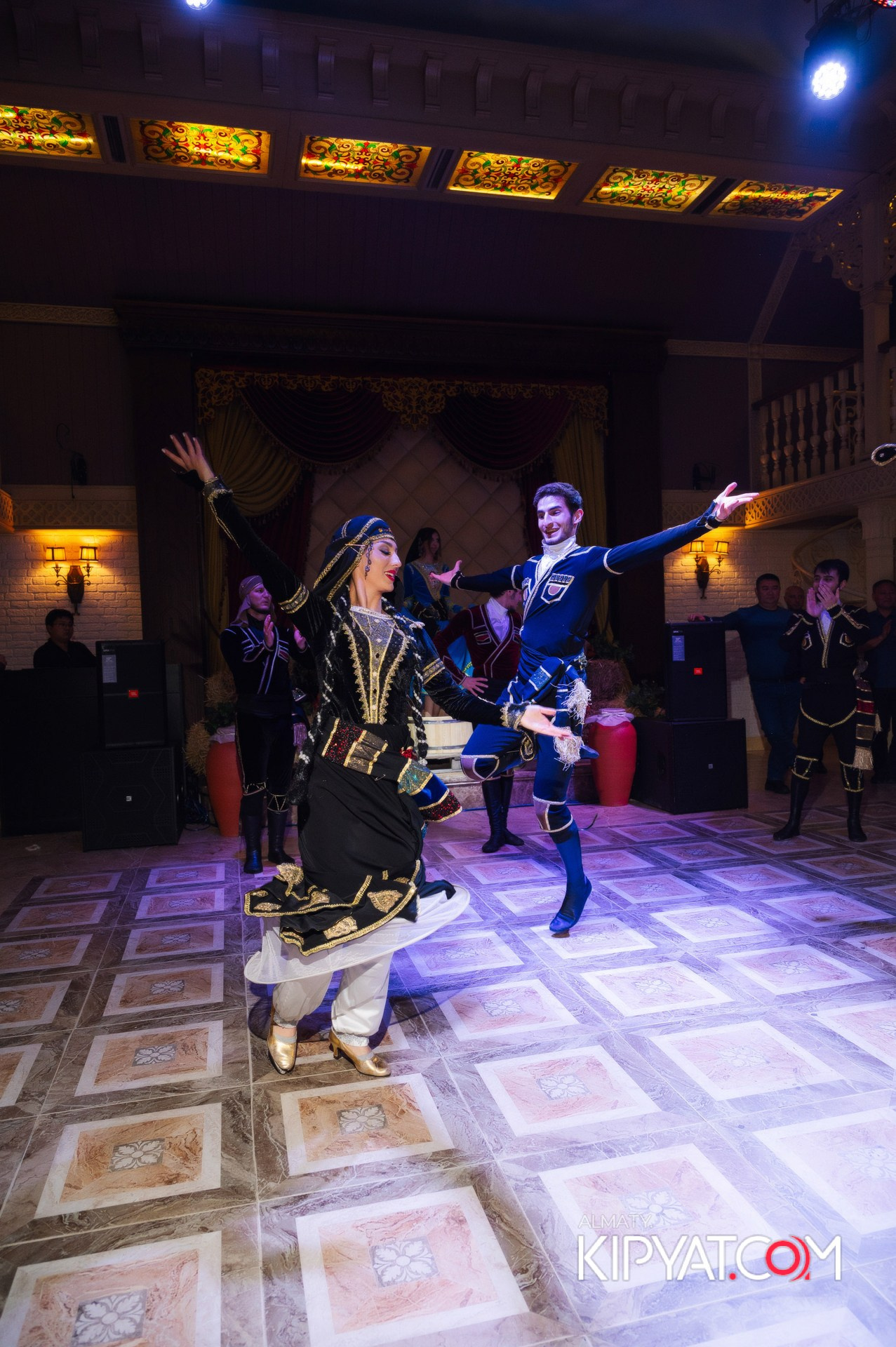 ALAZANI НА КАБАНБАЙ БАТЫРА. КИПЯТКОМ АЛМАТЫ!