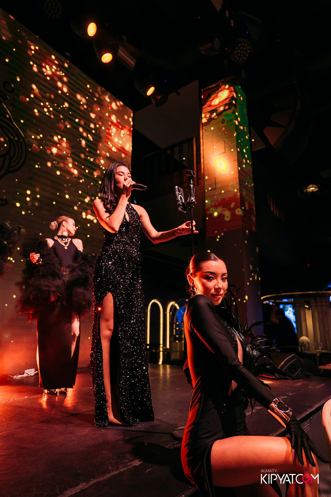 QUEEN. КИПЯТКОМ АЛМАТЫ!