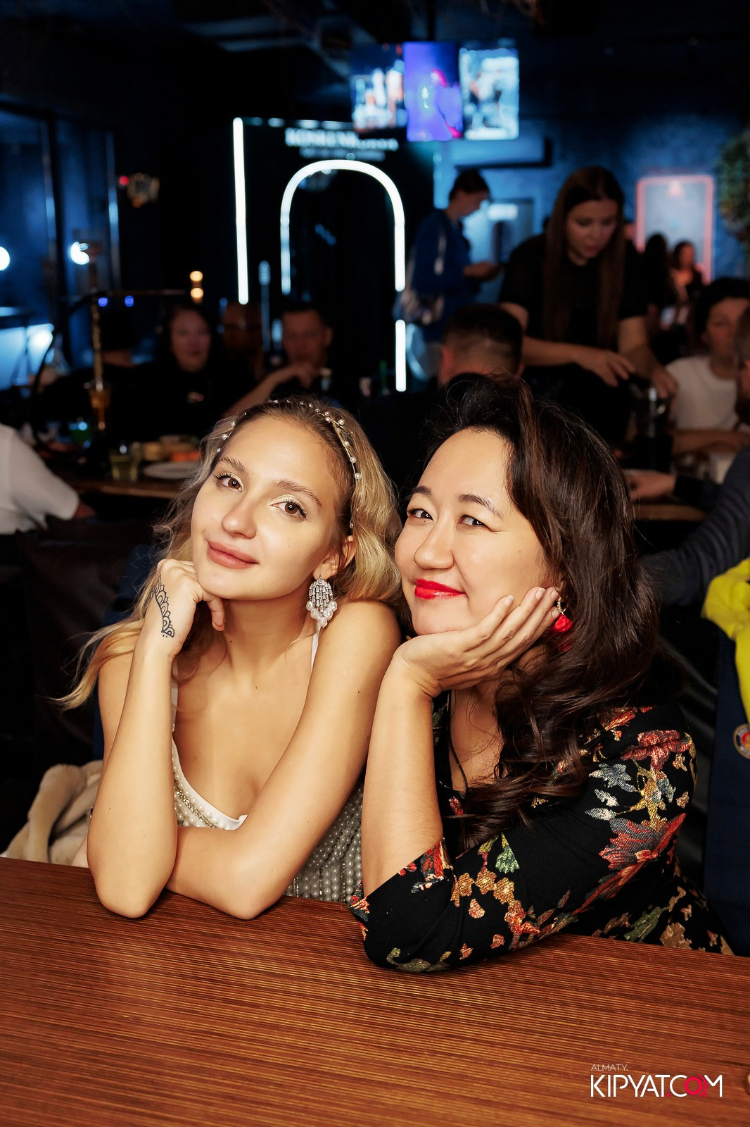 MUNCHEN PUB NA PANFILOVA. КИПЯТКОМ АЛМАТЫ!