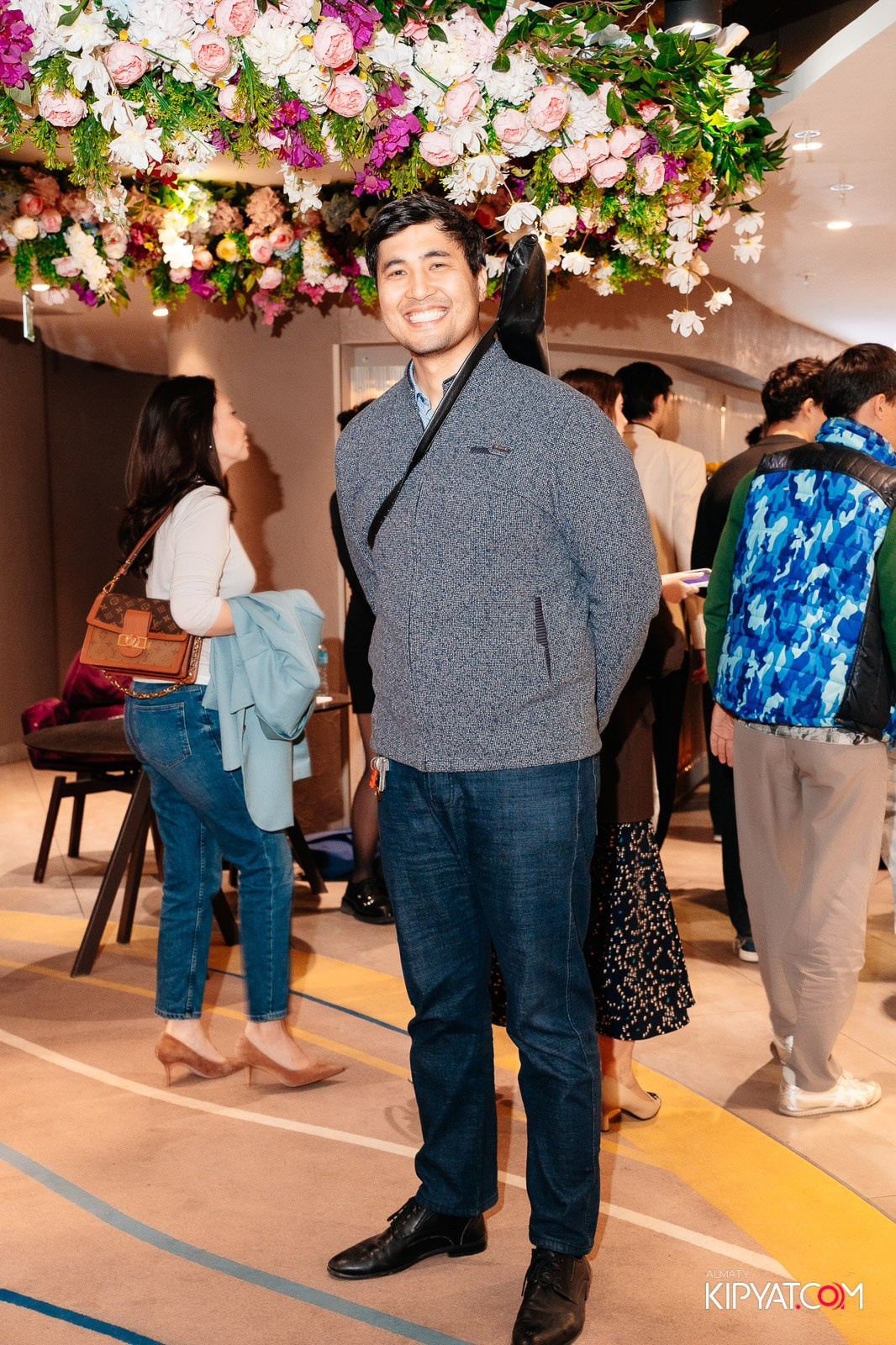 ЗАКРЫТЫЙ ПОКАЗ ФИЛЬМА «ВСЕ НА МОСЛЫ. БИТВА ПОКОЛЕНИЙ». КИПЯТКОМ АЛМАТЫ!