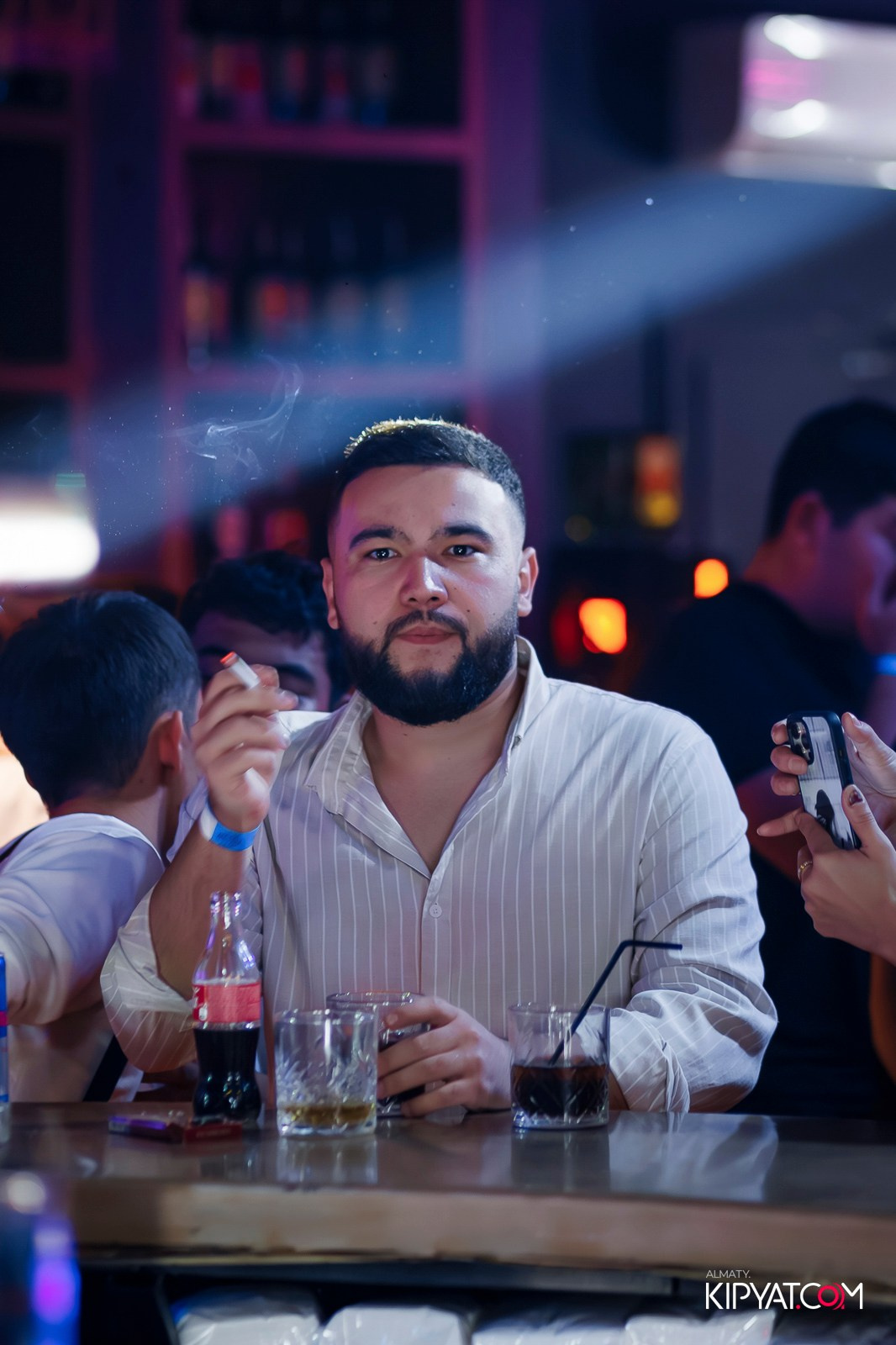 UYAT EMES BAR. КИПЯТКОМ АЛМАТЫ!