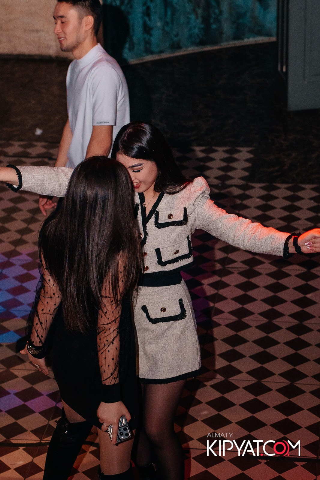 НАКАТИКА. КИПЯТКОМ АЛМАТЫ!