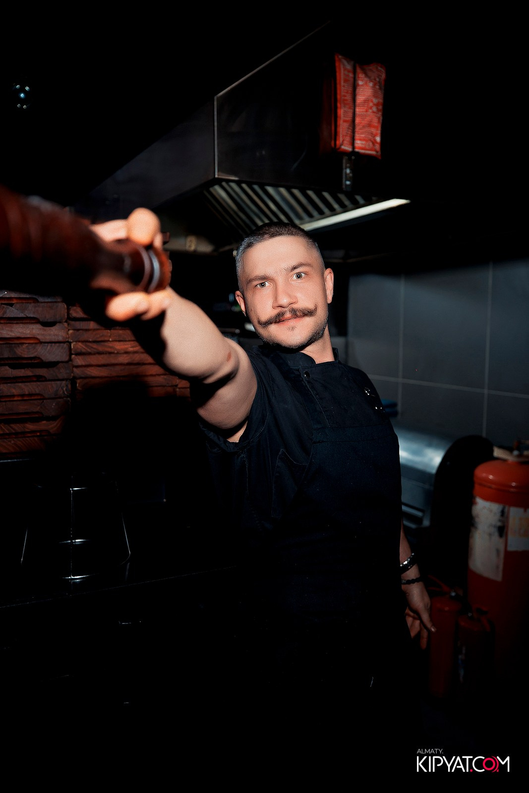 FRIENDS BAR & TERRACE. КИПЯТКОМ АЛМАТЫ!