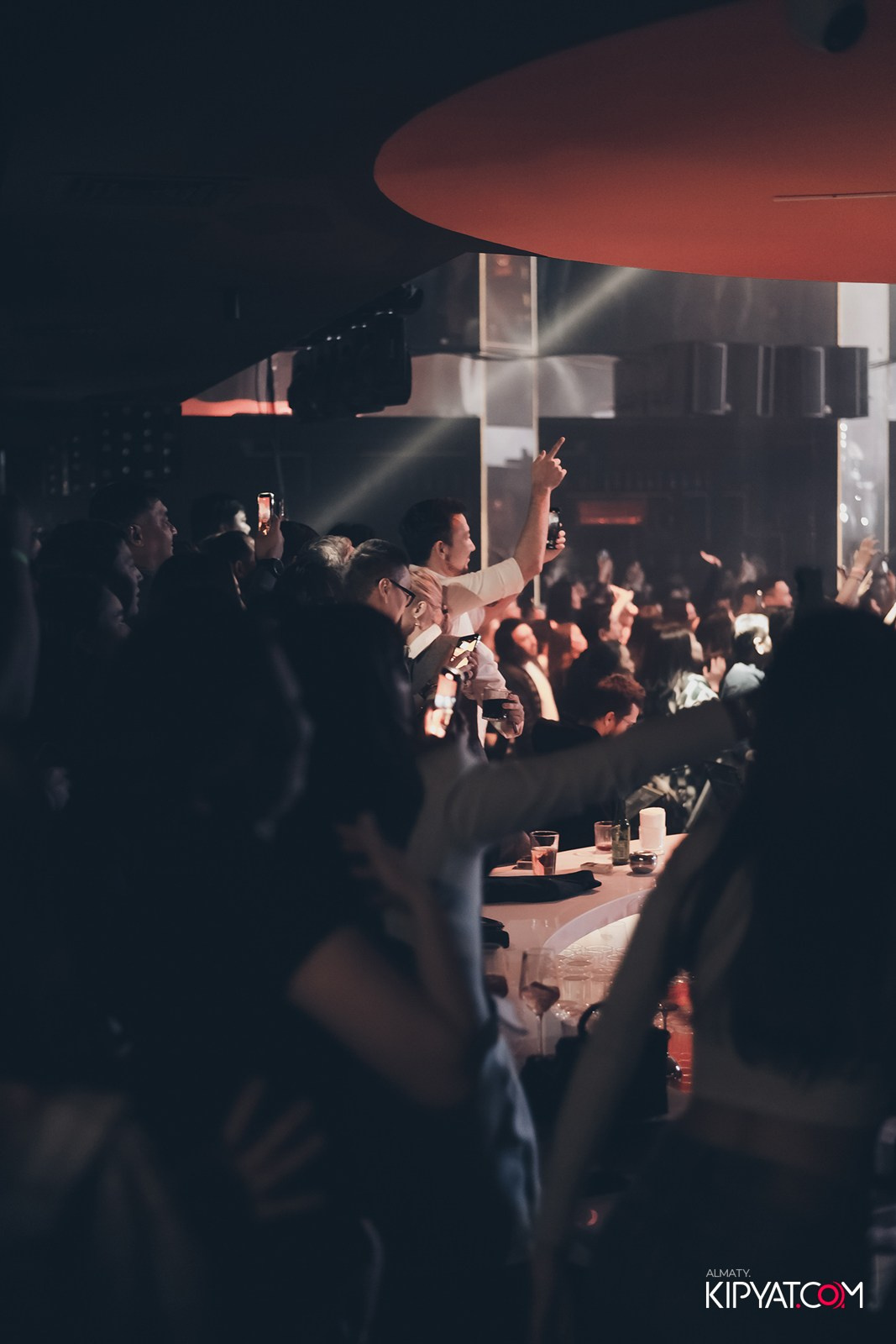 CLUB SHOW BY ИРИНА КАЙРАТОВНА В SANTA BARBARA CLUB. КИПЯТКОМ АЛМАТЫ!