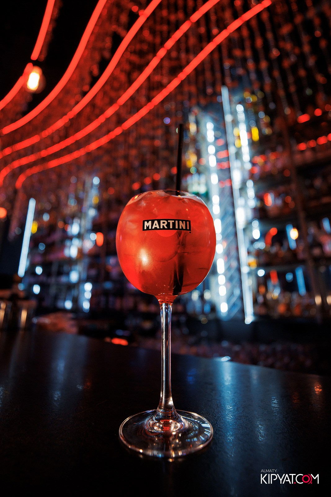 FRIENDS BAR & TERRACE. КИПЯТКОМ АЛМАТЫ!