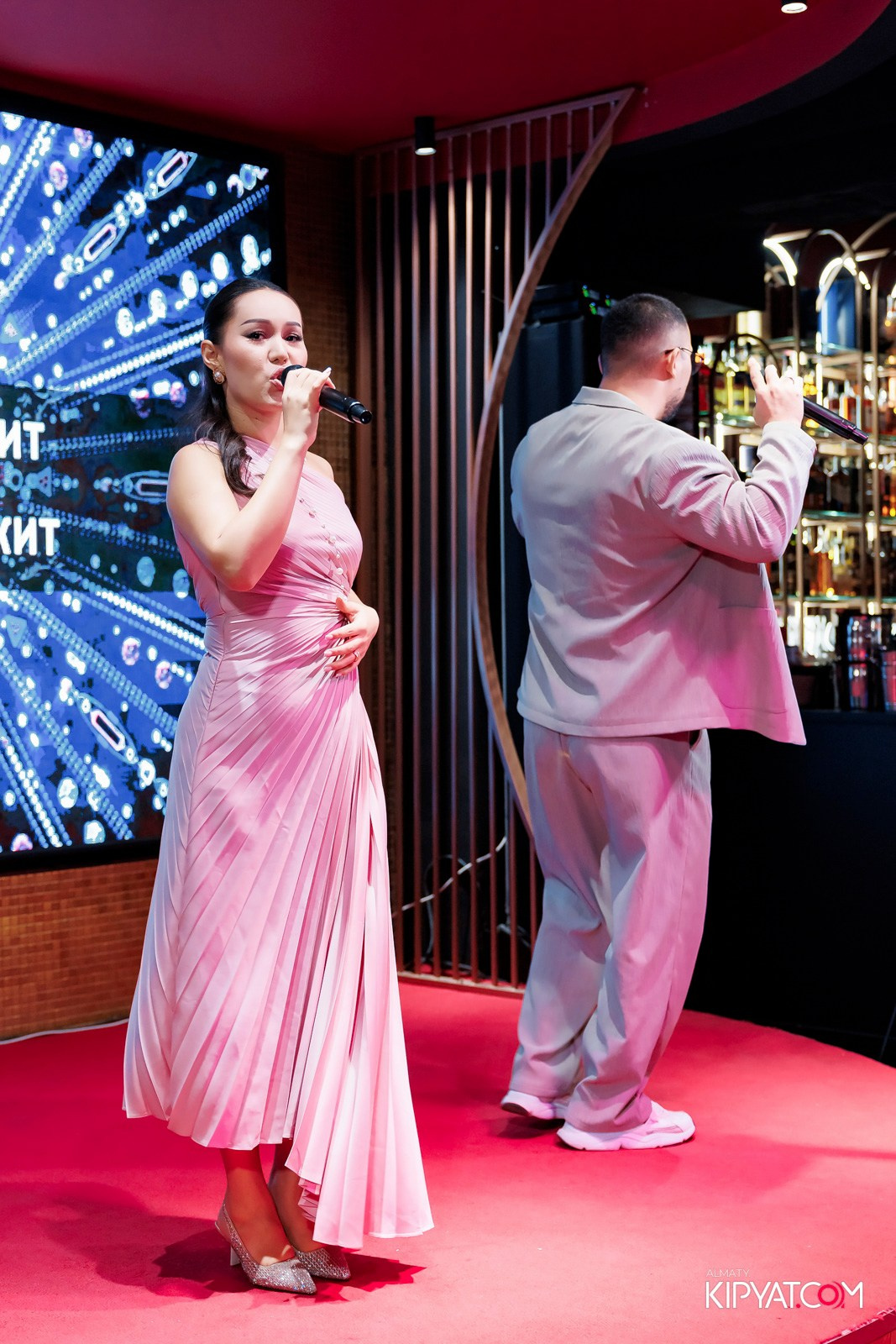 ЗАЯ, НА БИС. КИПЯТКОМ АЛМАТЫ!