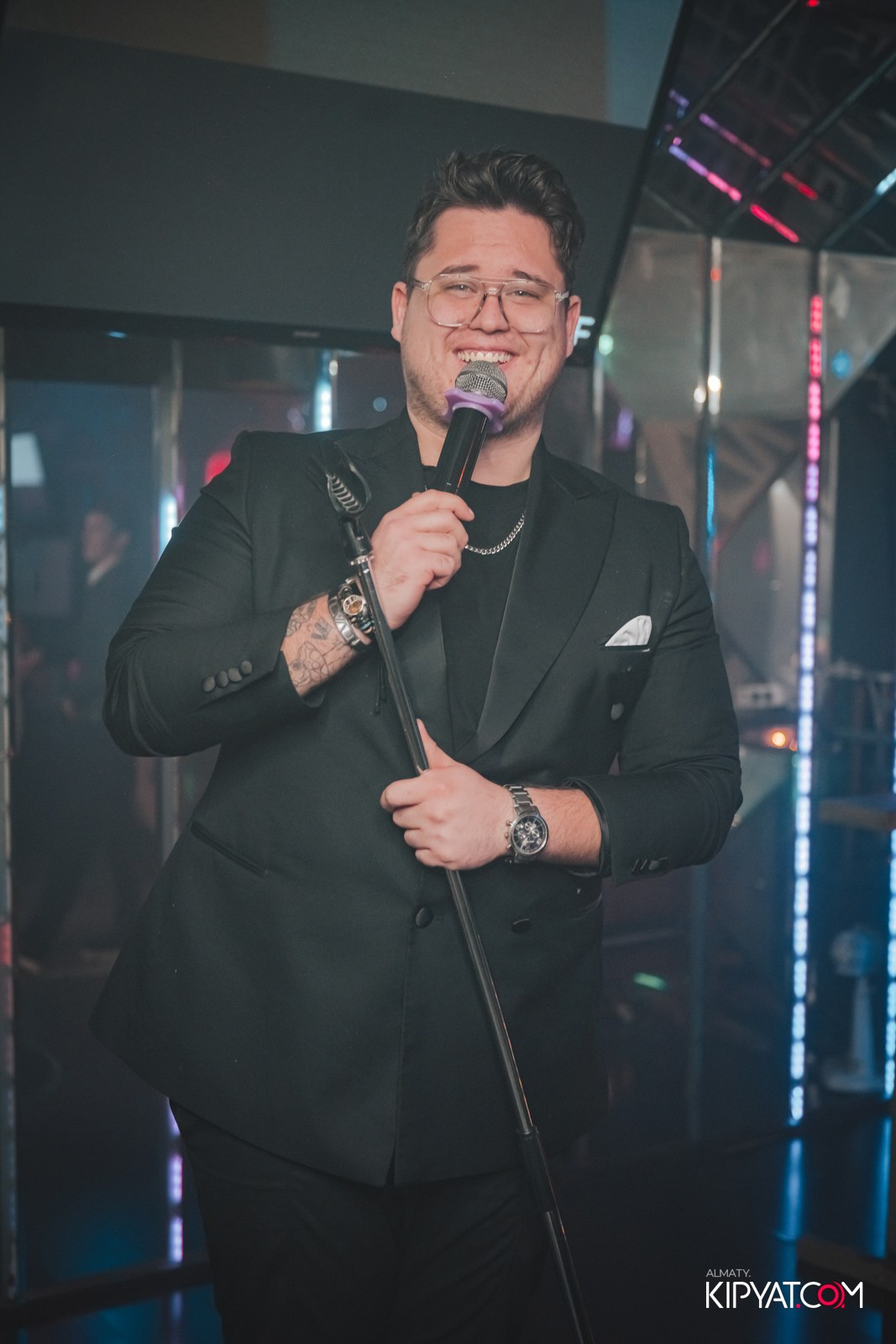 КАРАОКЕ МИКРОФОН. КИПЯТКОМ АЛМАТЫ!