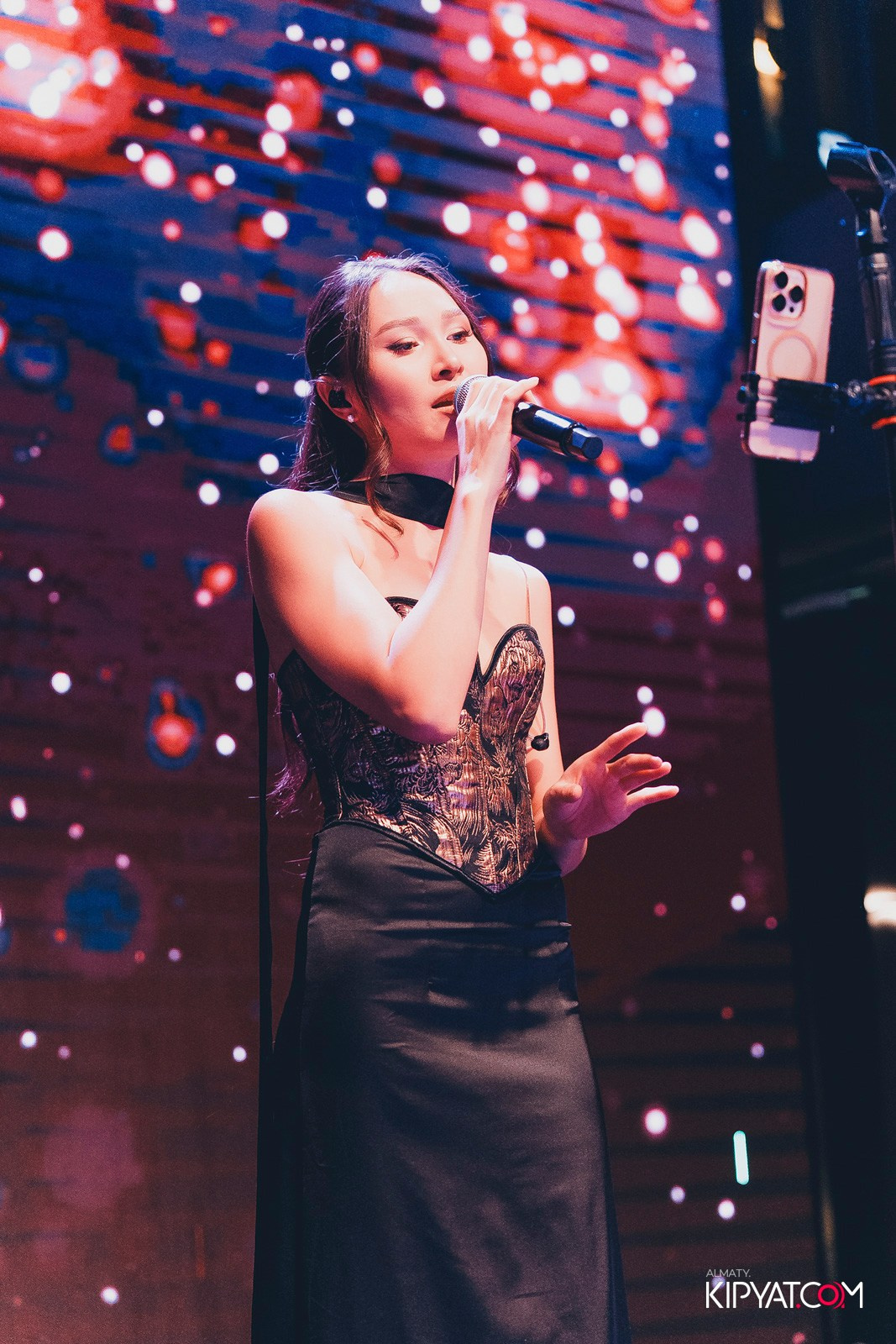 QUЕЕN. КИПЯТКОМ АЛМАТЫ!