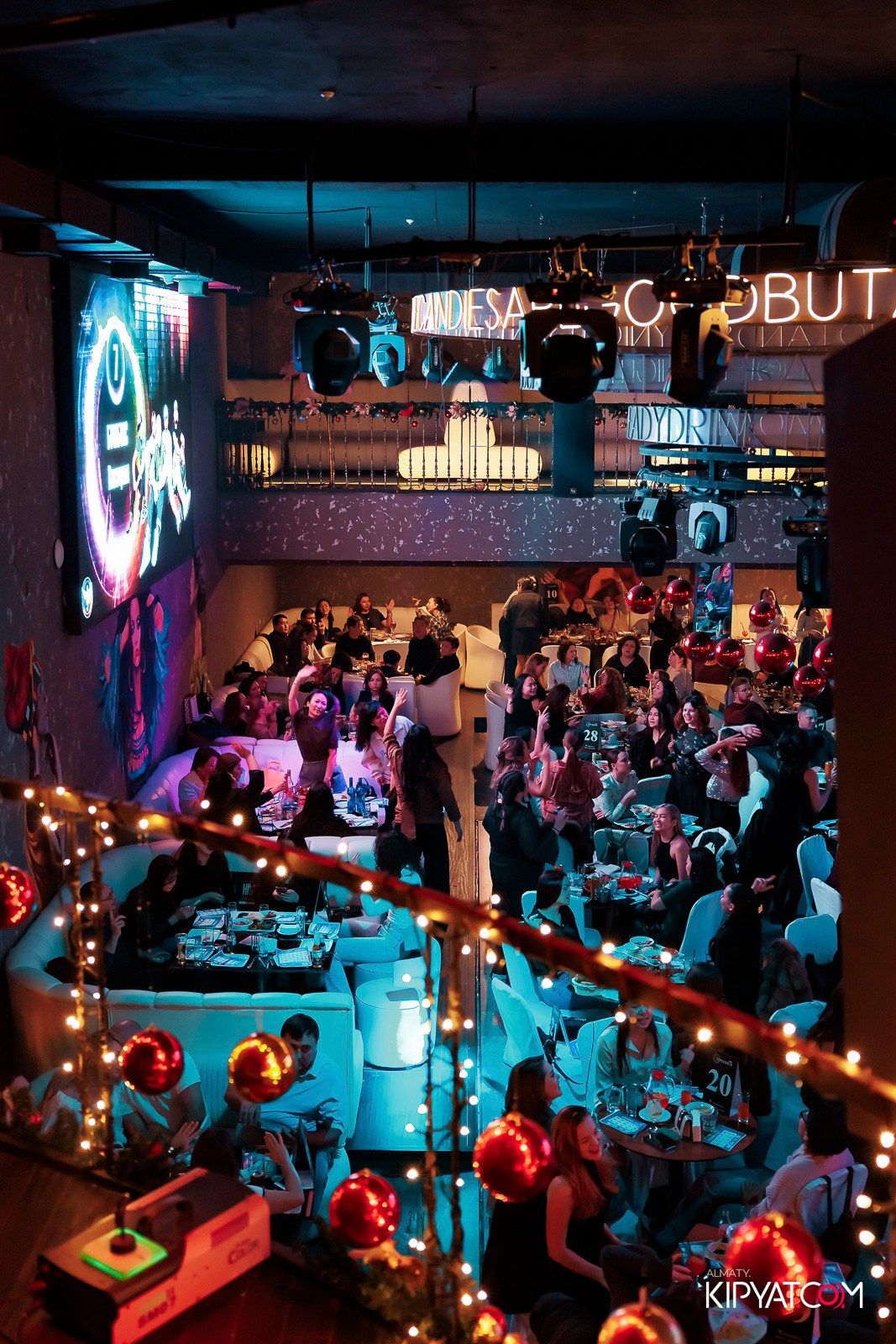 МУЗЫКАЛЬНОЕ ЛОТО В HIT RETRO. КИПЯТКОМ АЛМАТЫ! Фотосъемка мероприятий в Алматы