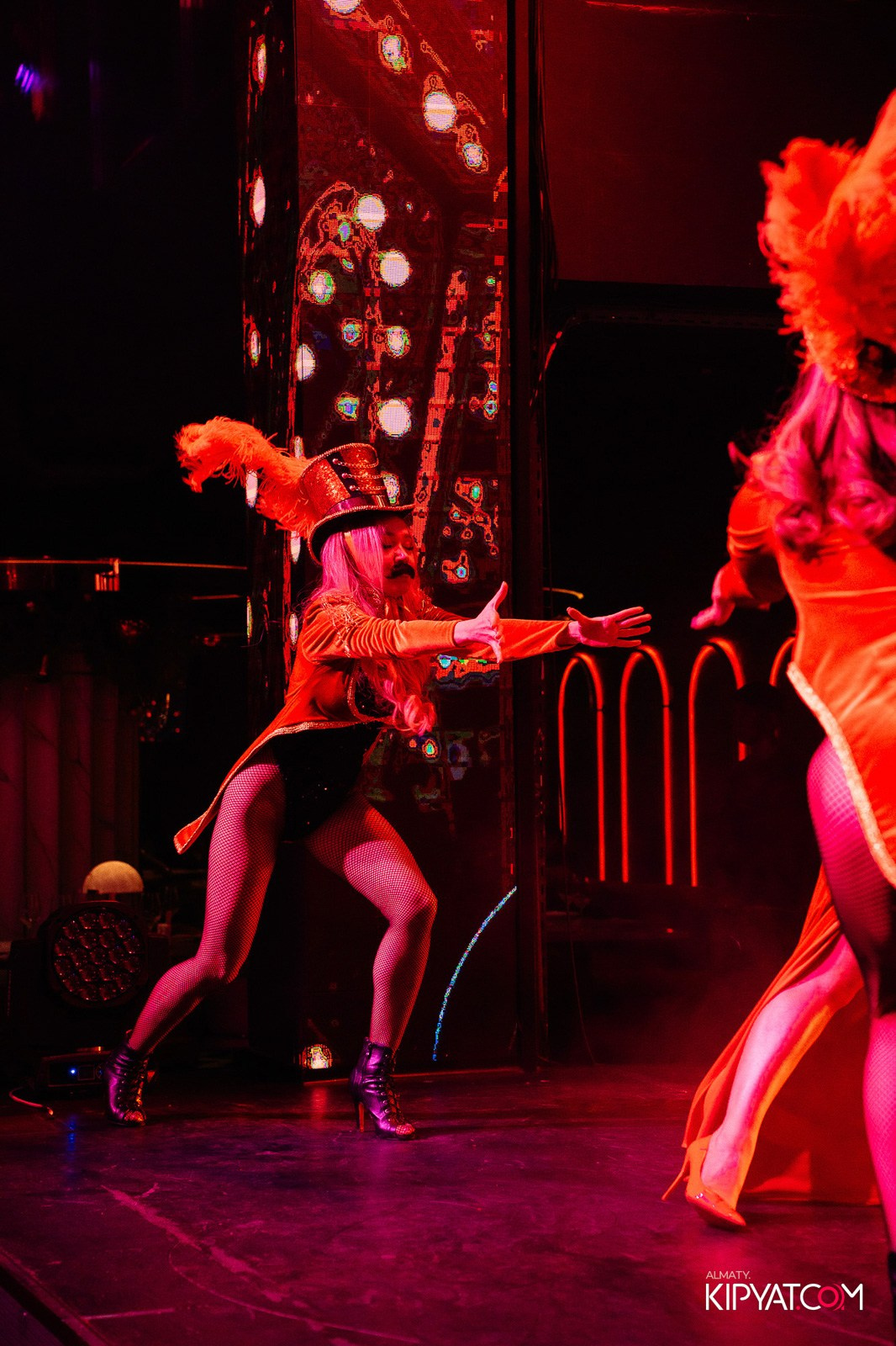 QUEEN. КИПЯТКОМ АЛМАТЫ!