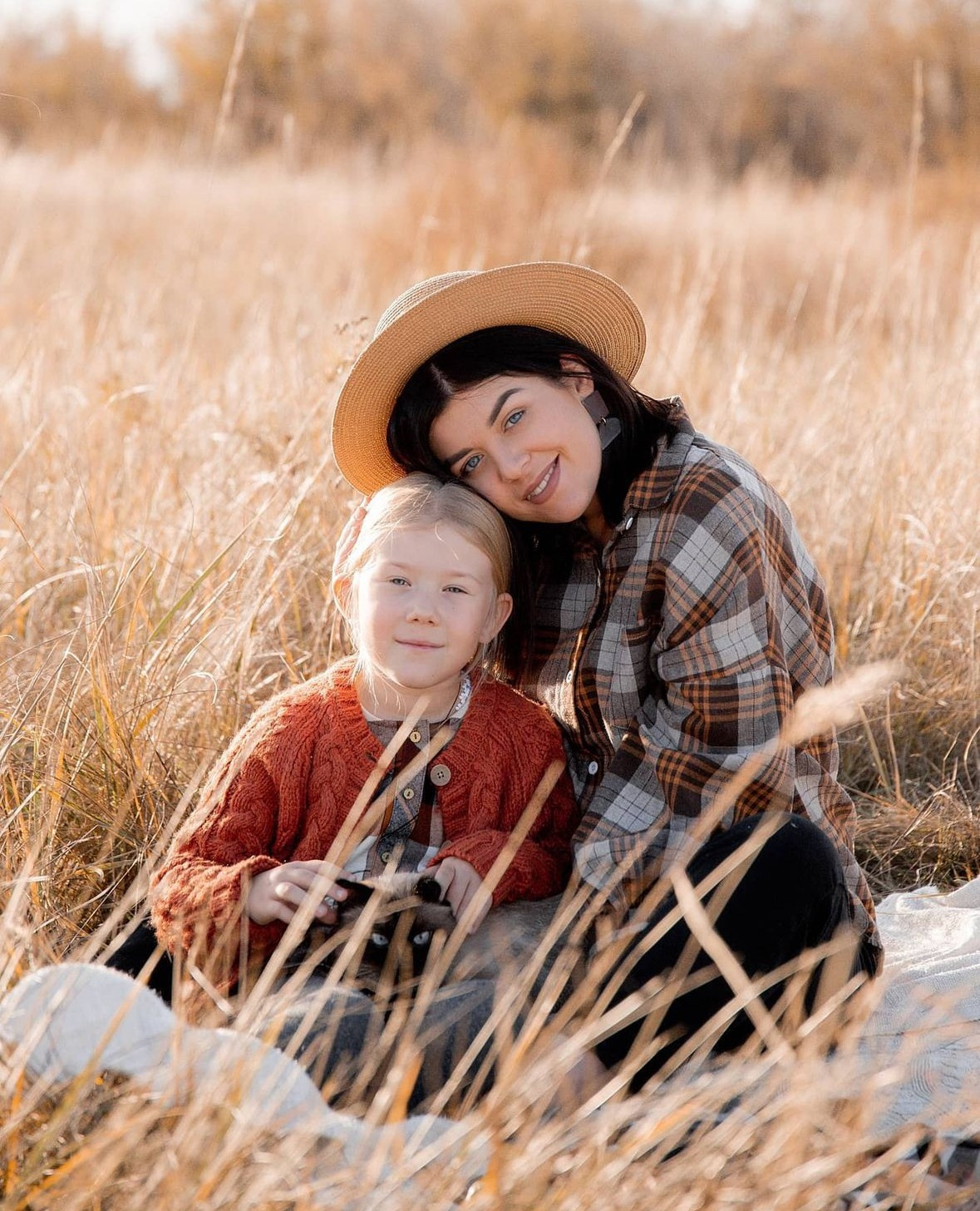 Мира и ее семья