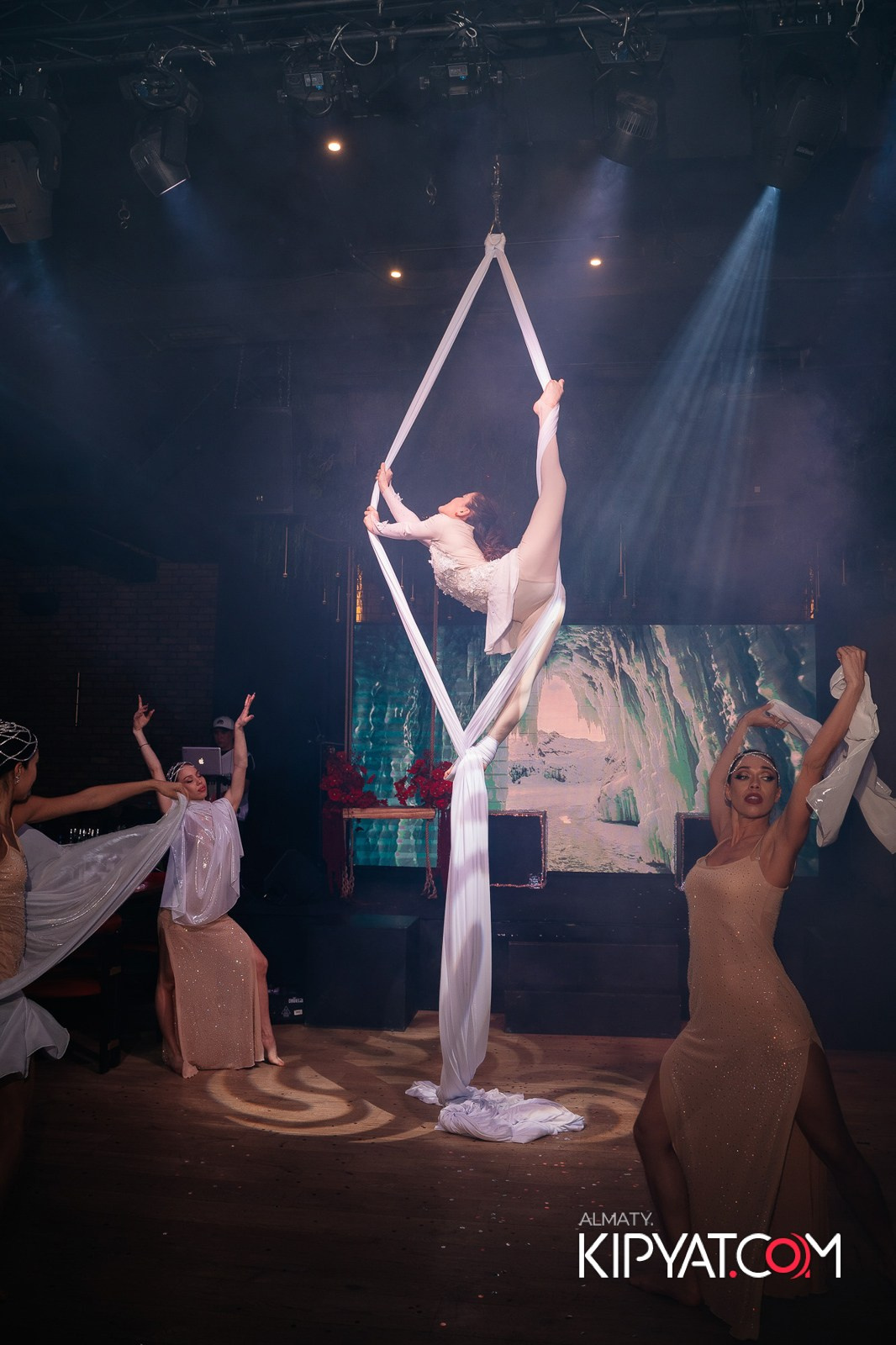 ZIYAFET MEAT HOUSE. КИПЯТКОМ АЛМАТЫ!