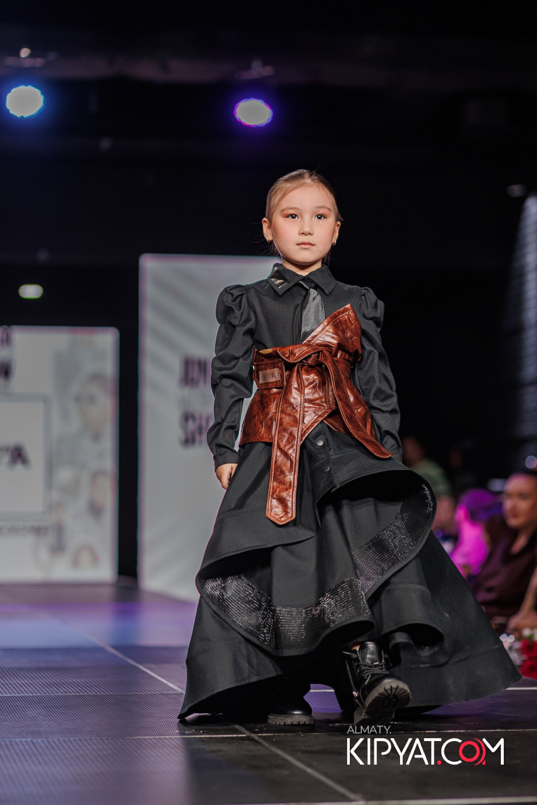 JUNIOR MODELS SHOW В РАМКАХ БЛАГОТВОРИТЕЛЬНОГО ПРОЕКТА МОДА ЗА СЧАСТЬЕ ДЕТЕЙ. КИПЯТКОМ АЛМАТЫ!
