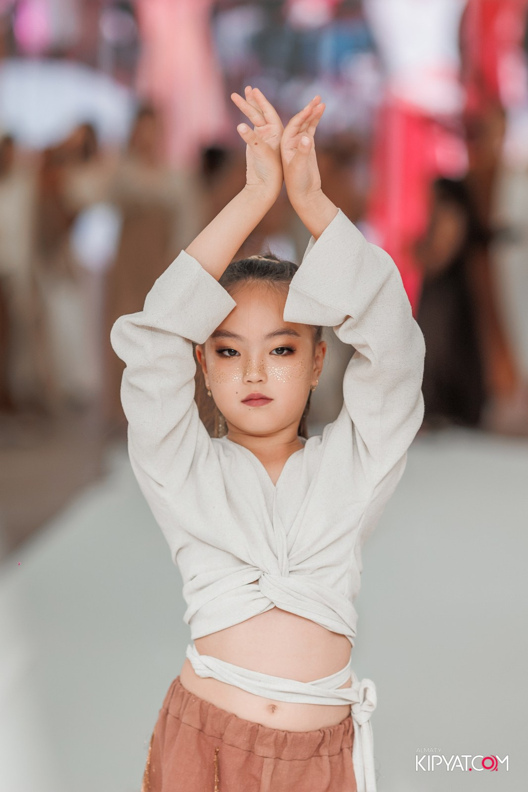 JUNIOR FASHION SHOW. КИПЯТКОМ АЛМАТЫ!