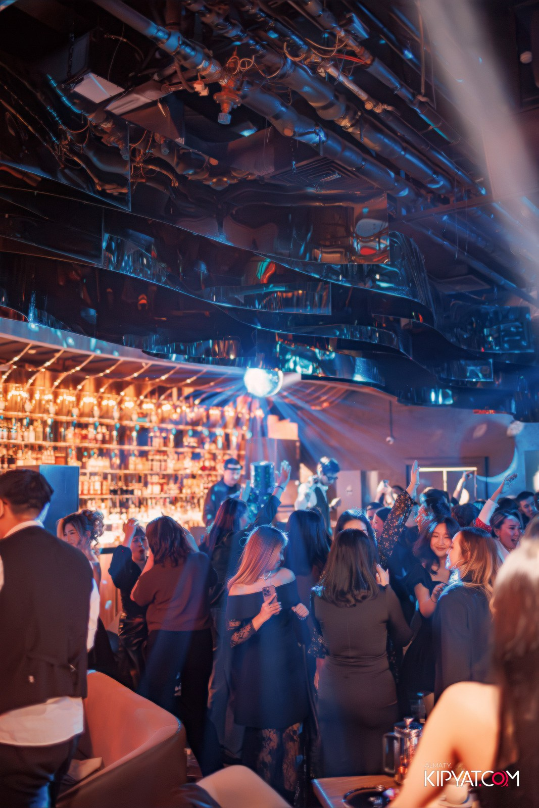 MOOD KARAOKE & TERRACE. КИПЯТКОМ АЛМАТЫ!