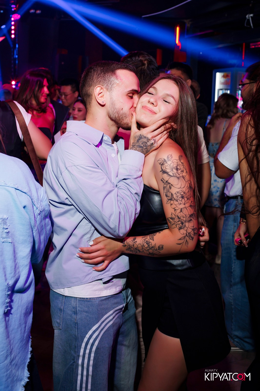 НОЧНОЙ КЛУБ ICON. КИПЯТКОМ АЛМАТЫ!