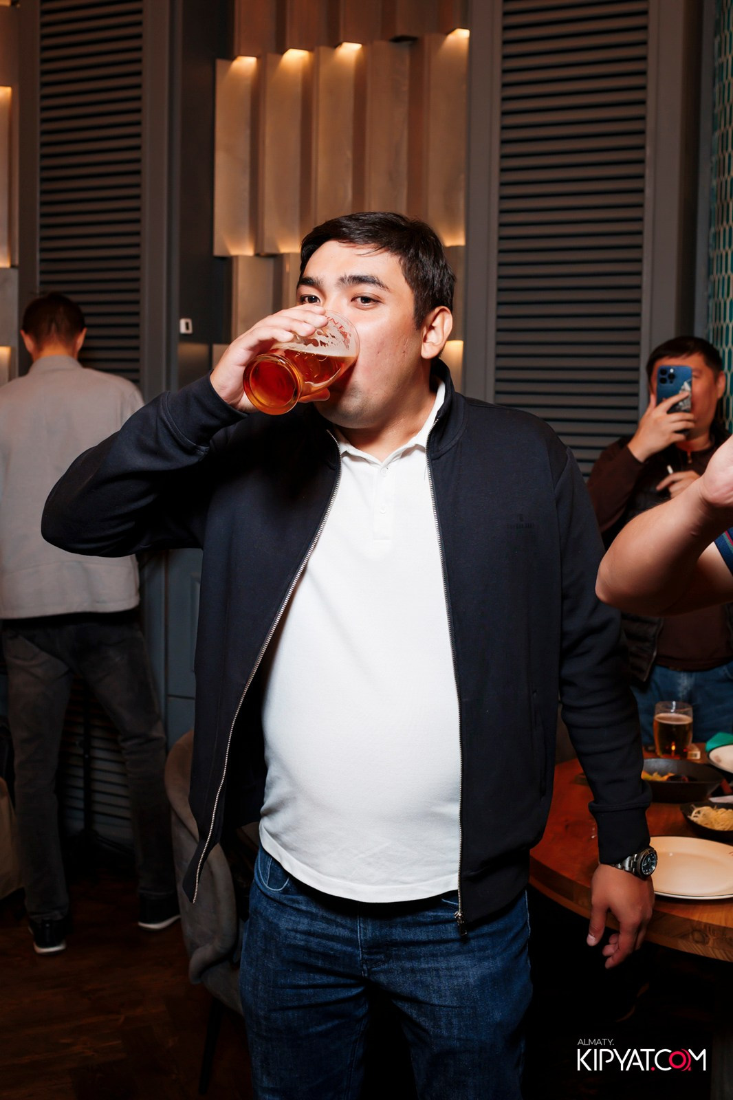 OKTOBERFEST-ПИНТА PREMIUM. КИПЯТКОМ АЛМАТЫ!