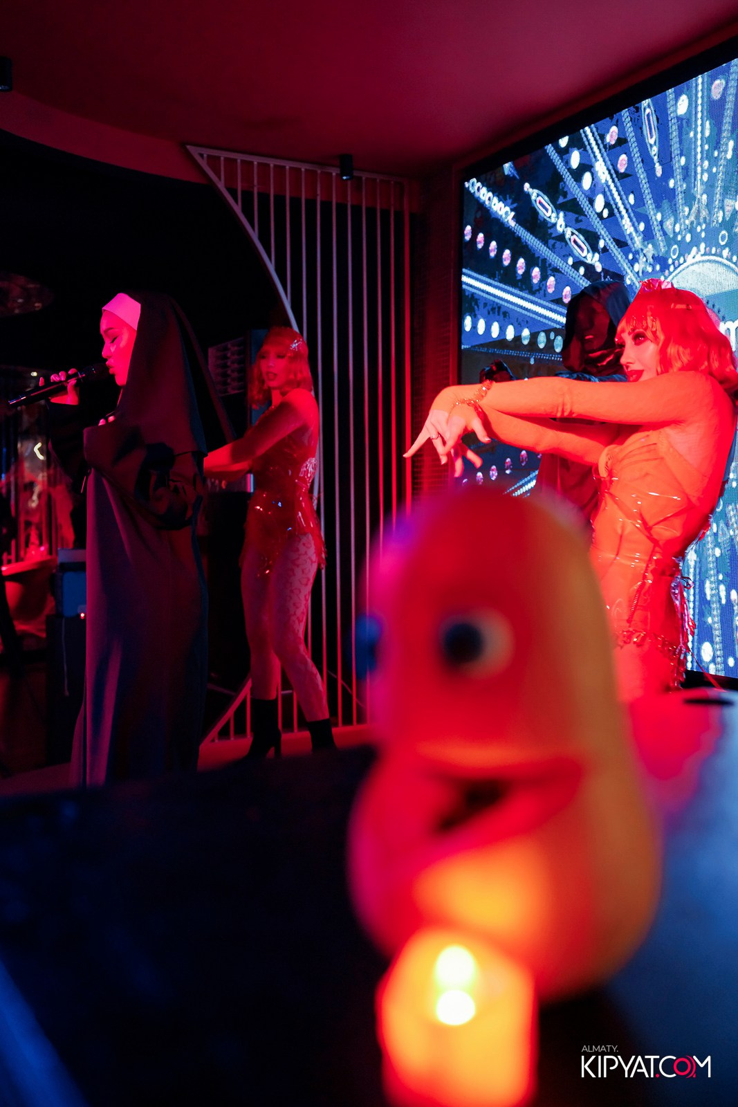 ЗАЯ, НА БИС. КИПЯТКОМ АЛМАТЫ!