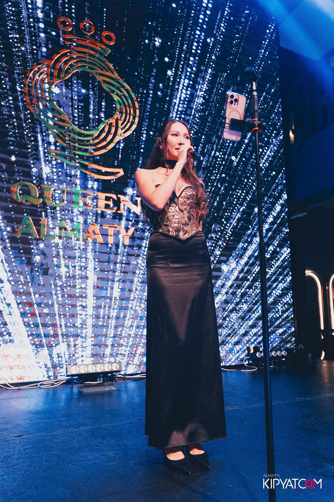 QUЕЕN. КИПЯТКОМ АЛМАТЫ!