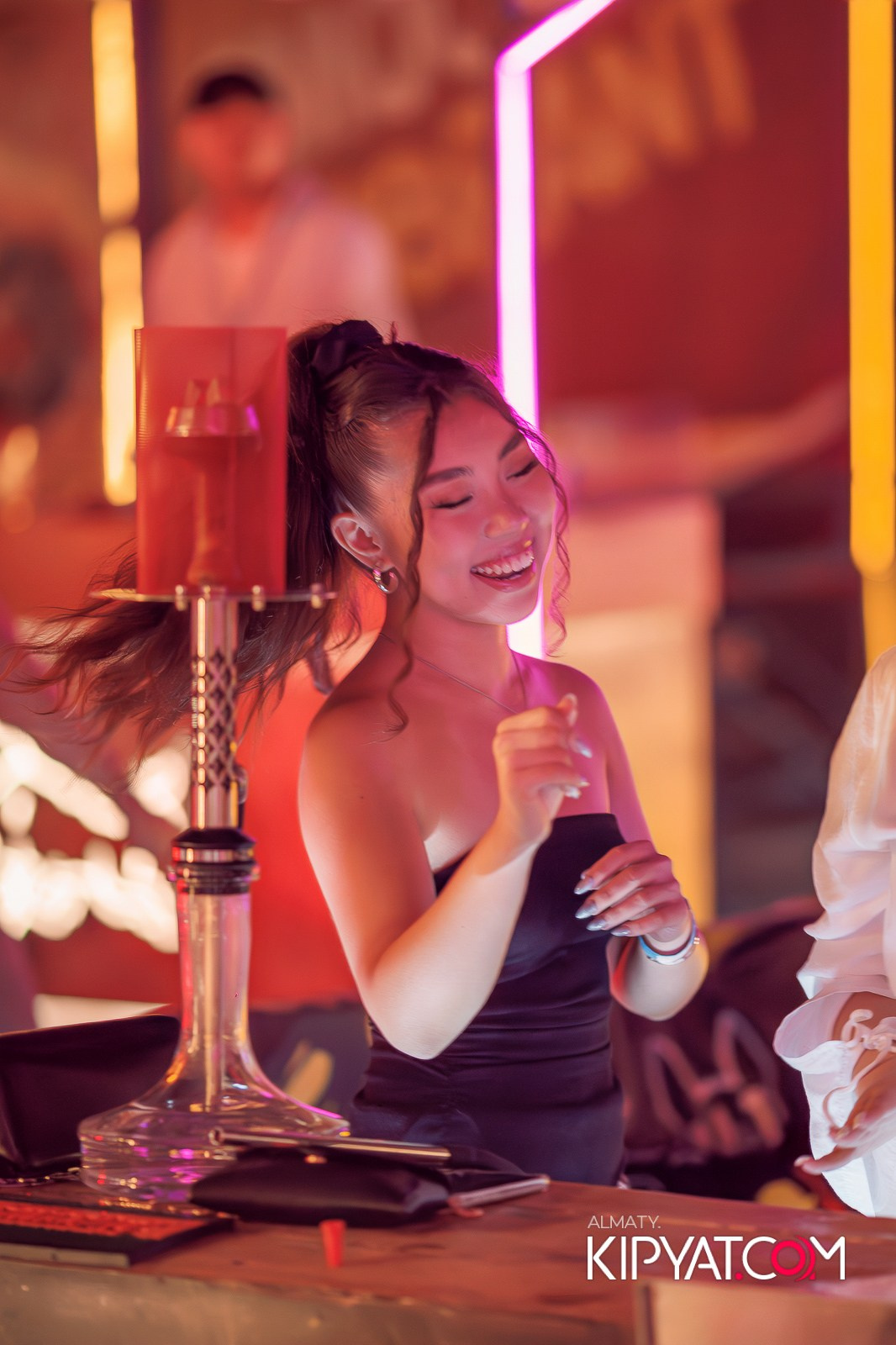 SKY BAR. КИПЯТКОМ АЛМАТЫ!