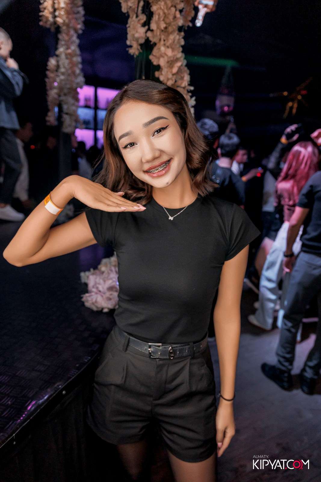 UYAT EMES BAR. КИПЯТКОМ АЛМАТЫ!