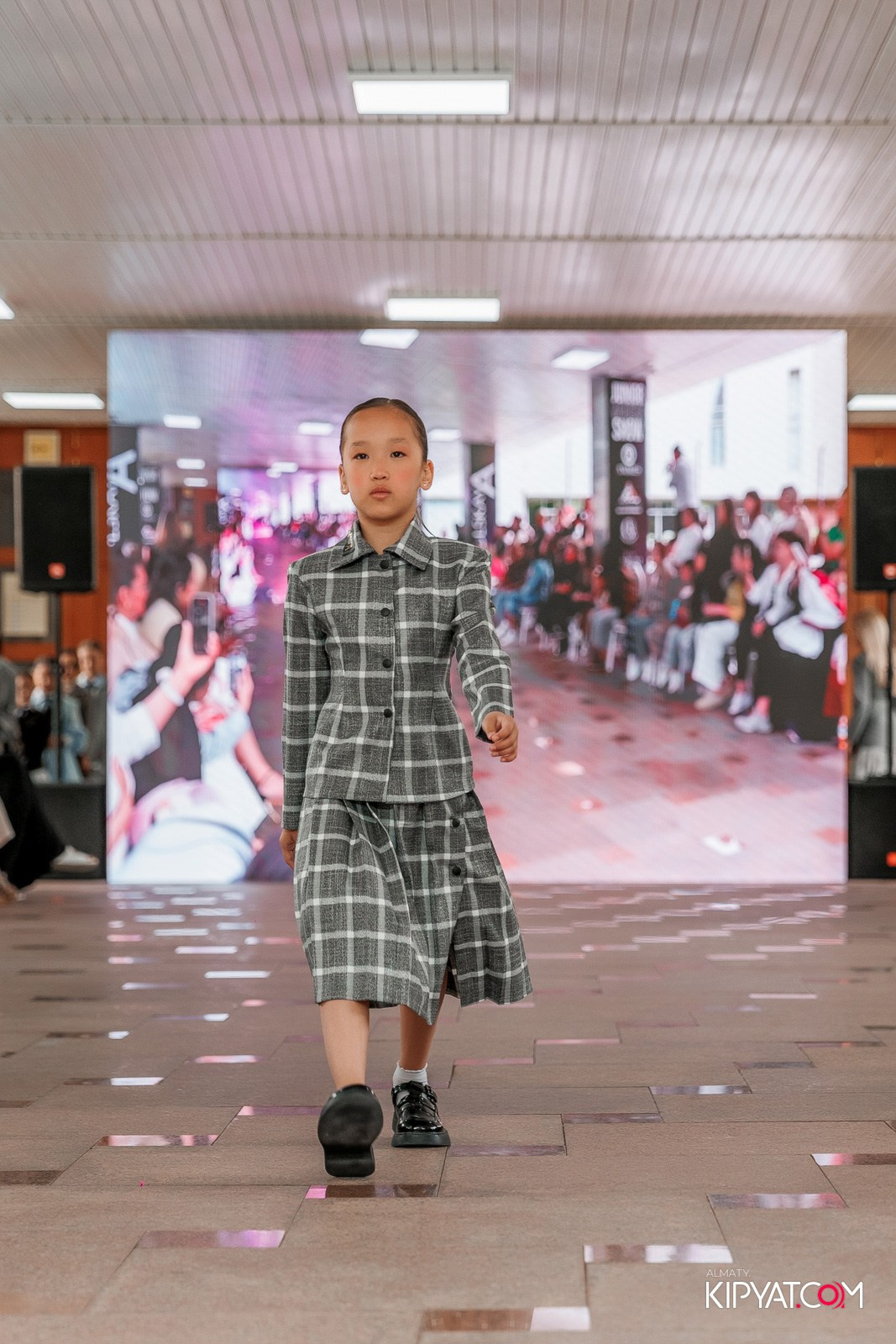 JUNIOR FASHION SHOW. КИПЯТКОМ АЛМАТЫ!