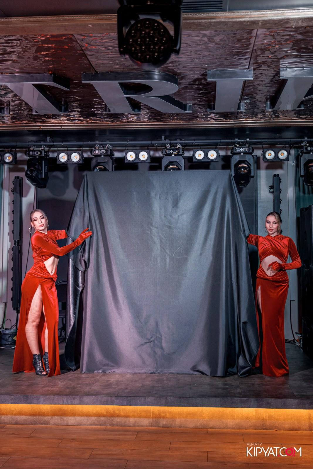 ПРЕЗЕНТАЦИЯ ЖУРНАЛА «VELLURE». КИПЯТКОМ АЛМАТЫ!