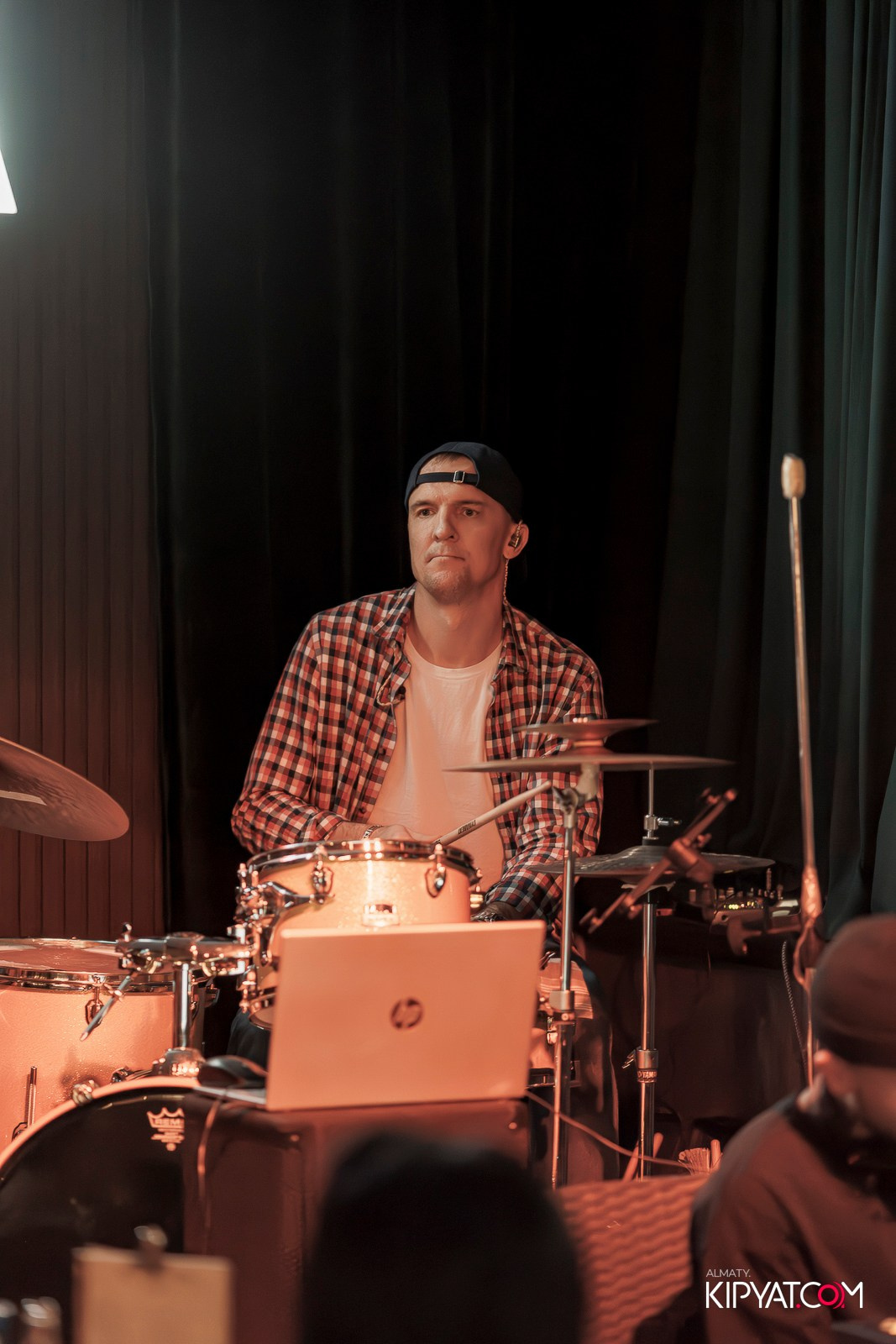 ПИНТА НА АУЭЗОВА. КИПЯТКОМ АЛМАТЫ!