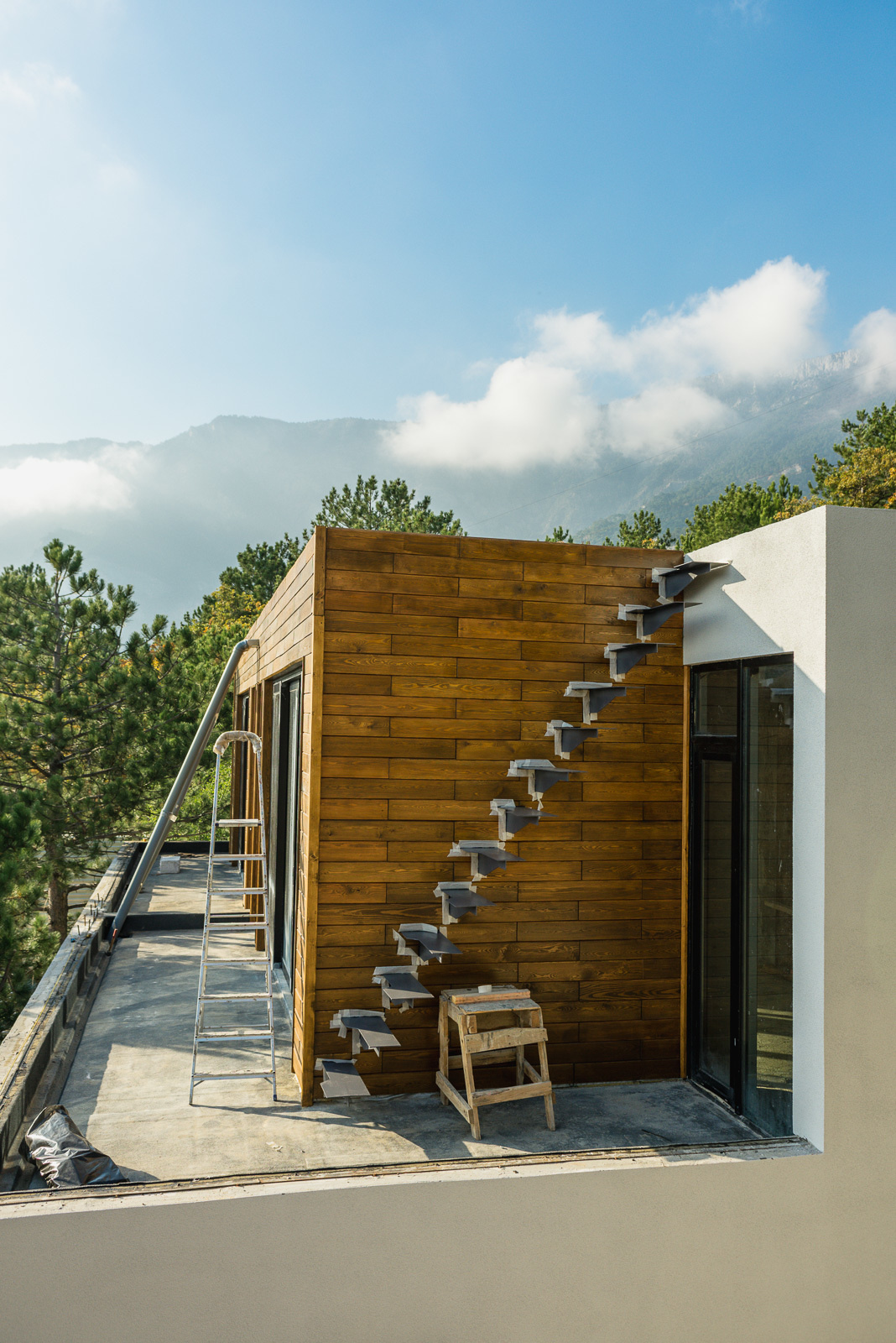 Фотосессия строительства коттеджного поселка в Ялте. Фотограф интерьеров Фотосъемка рекламы в Ялте и по Крыму