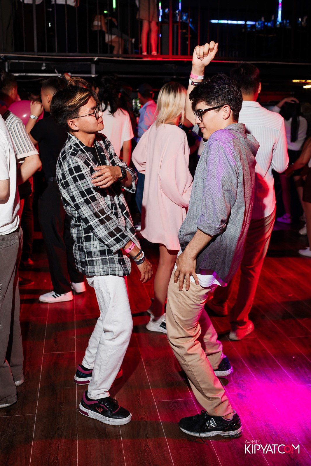 ОТКРЫТИЕ НОЧНОГО КЛУБА ICON. КИПЯТКОМ АЛМАТЫ!