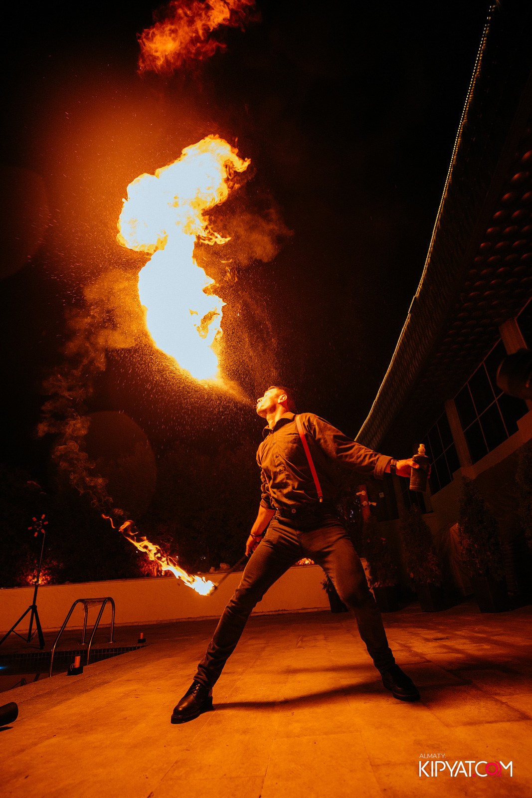 EDEN BAR & RESTAURANT. КИПЯТКОМ АЛМАТЫ!