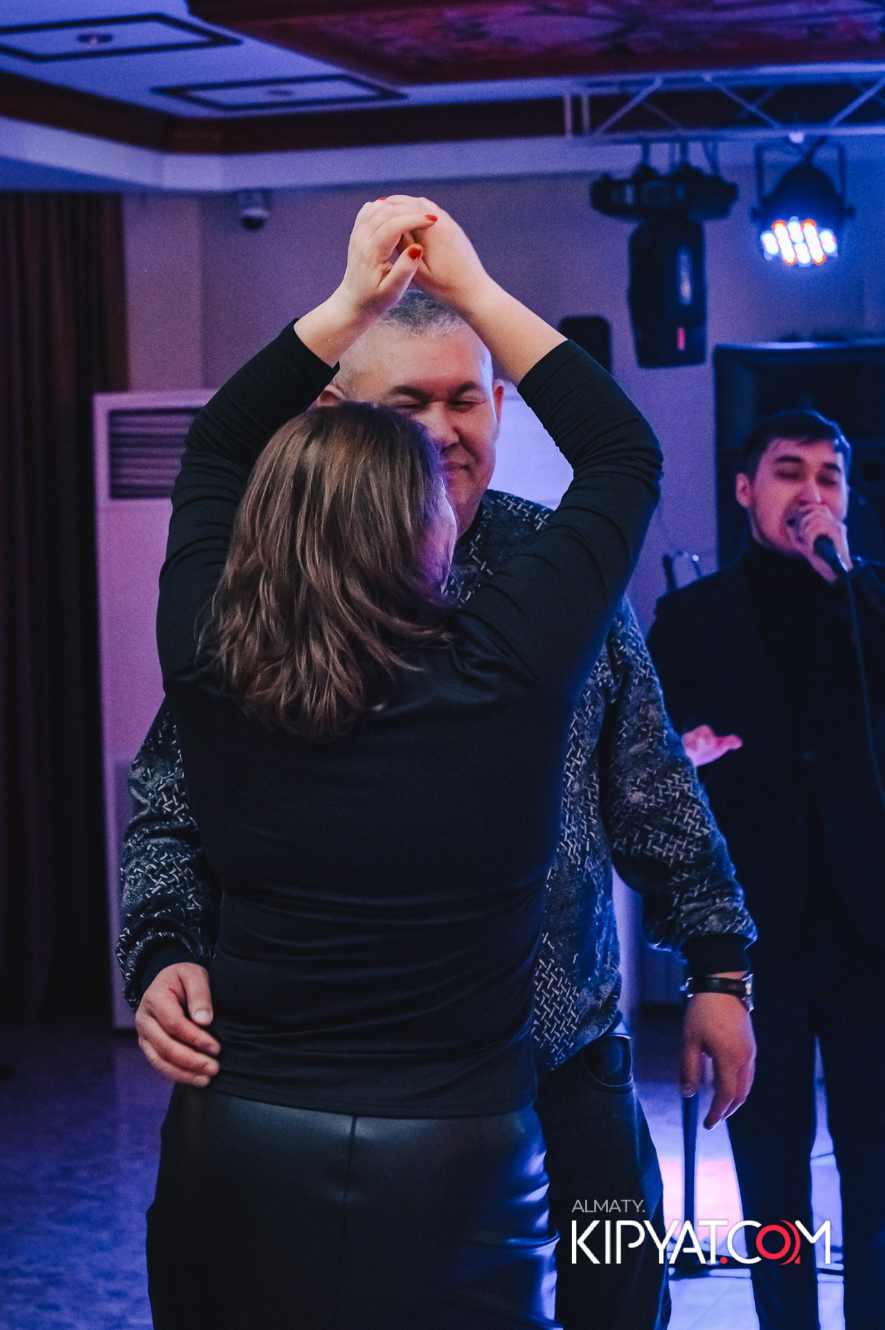 КАФЕ ШАЛКАР-ДИСКО 80-Х. КИПЯТКОМ АЛМАТЫ!