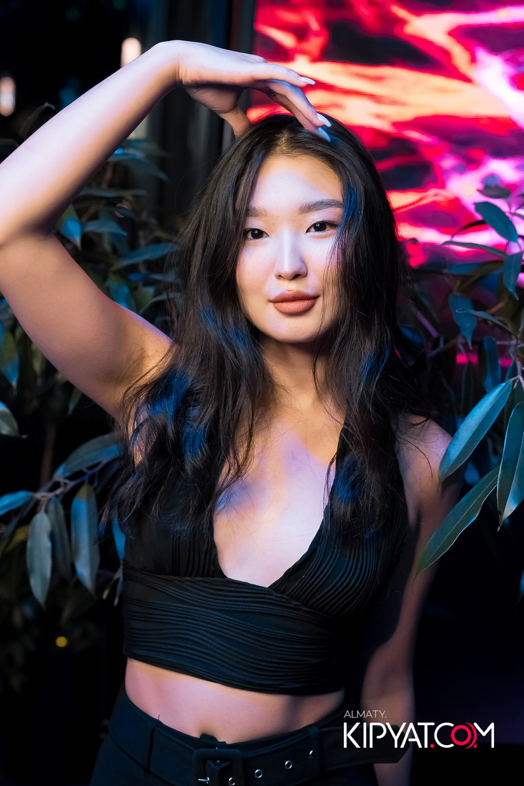 FRIENDS BAR & TERRACE. КИПЯТКОМ АЛМАТЫ!