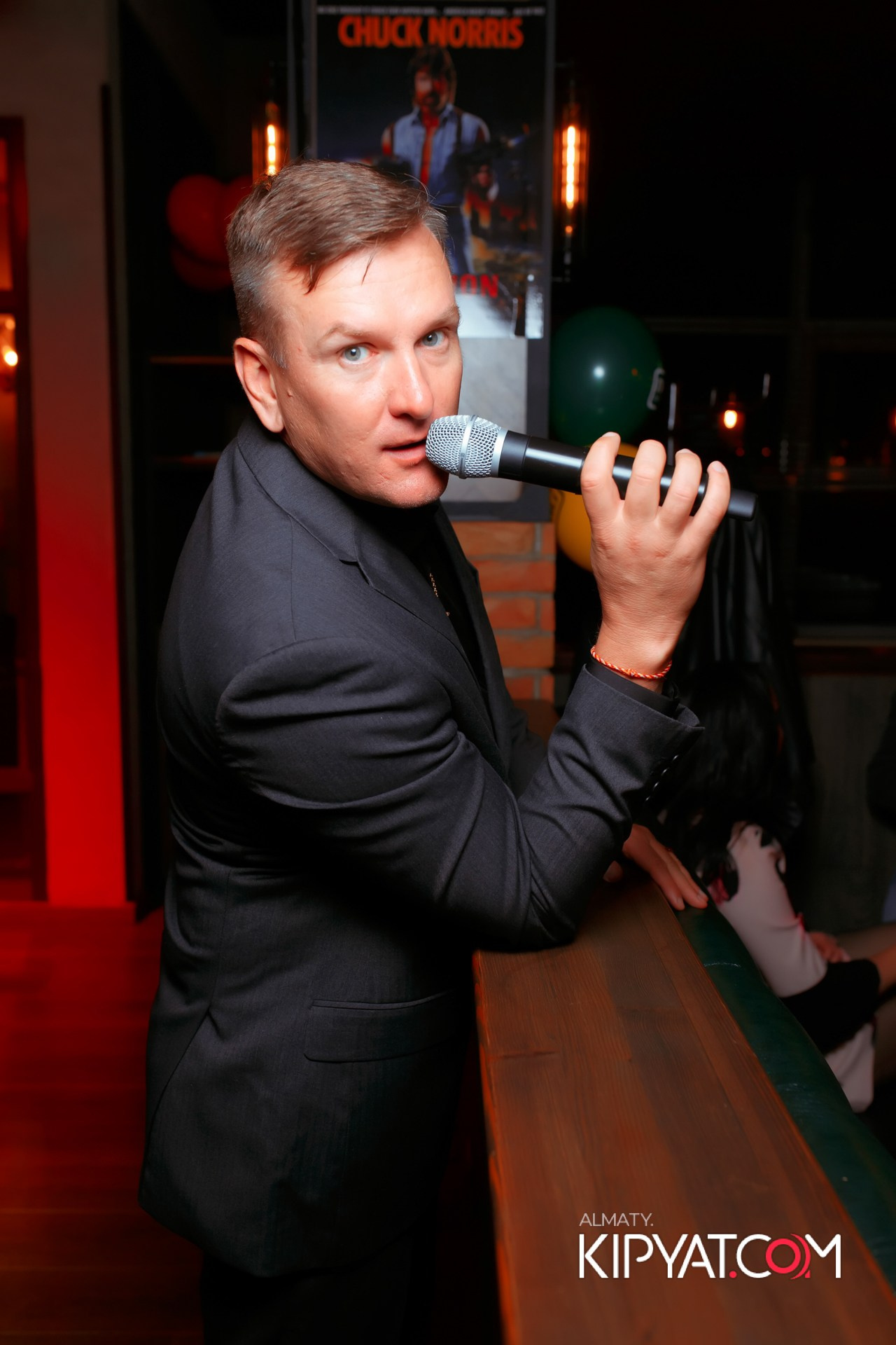 ПИНТА НА АЛТЫНСАРИНА. КИПЯТКОМ АЛМАТЫ! Фотосъемка мероприятий в Алматы