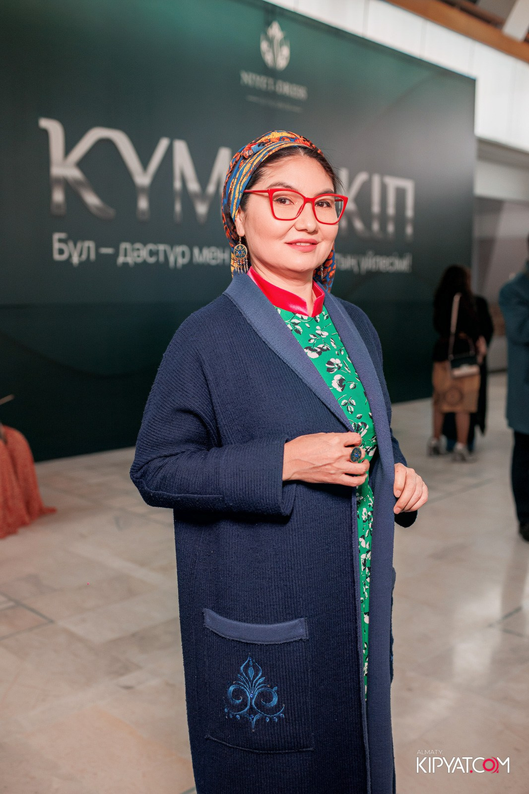 FASHION ПОКАЗ, КАЗАХСКОЙ НАЦИОНАЛЬНОЙ ОДЕЖДЫ. КИПЯТКОМ АЛМАТЫ!