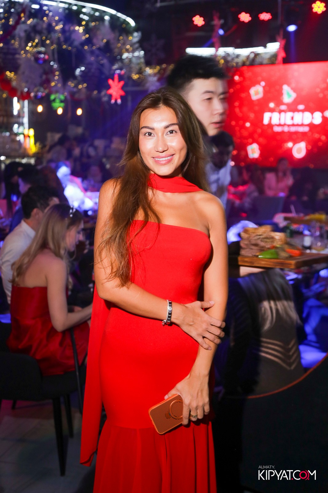 FRIENDS BAR & TERRACE. КИПЯТКОМ АЛМАТЫ! Фотосъемка мероприятий в Алматы