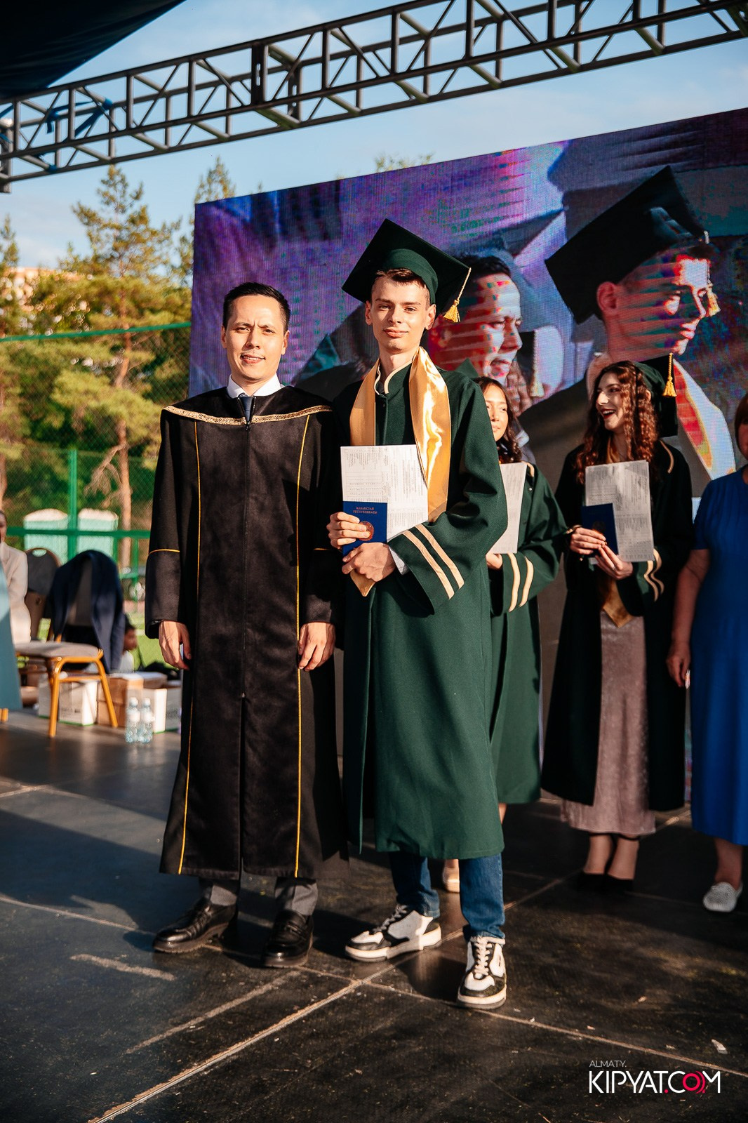 ВРУЧЕНИЕ ДИПЛОМОВ — НАРХОЗ КОЛЛЕДЖ. Part 3. КИПЯТКОМ АЛМАТЫ!