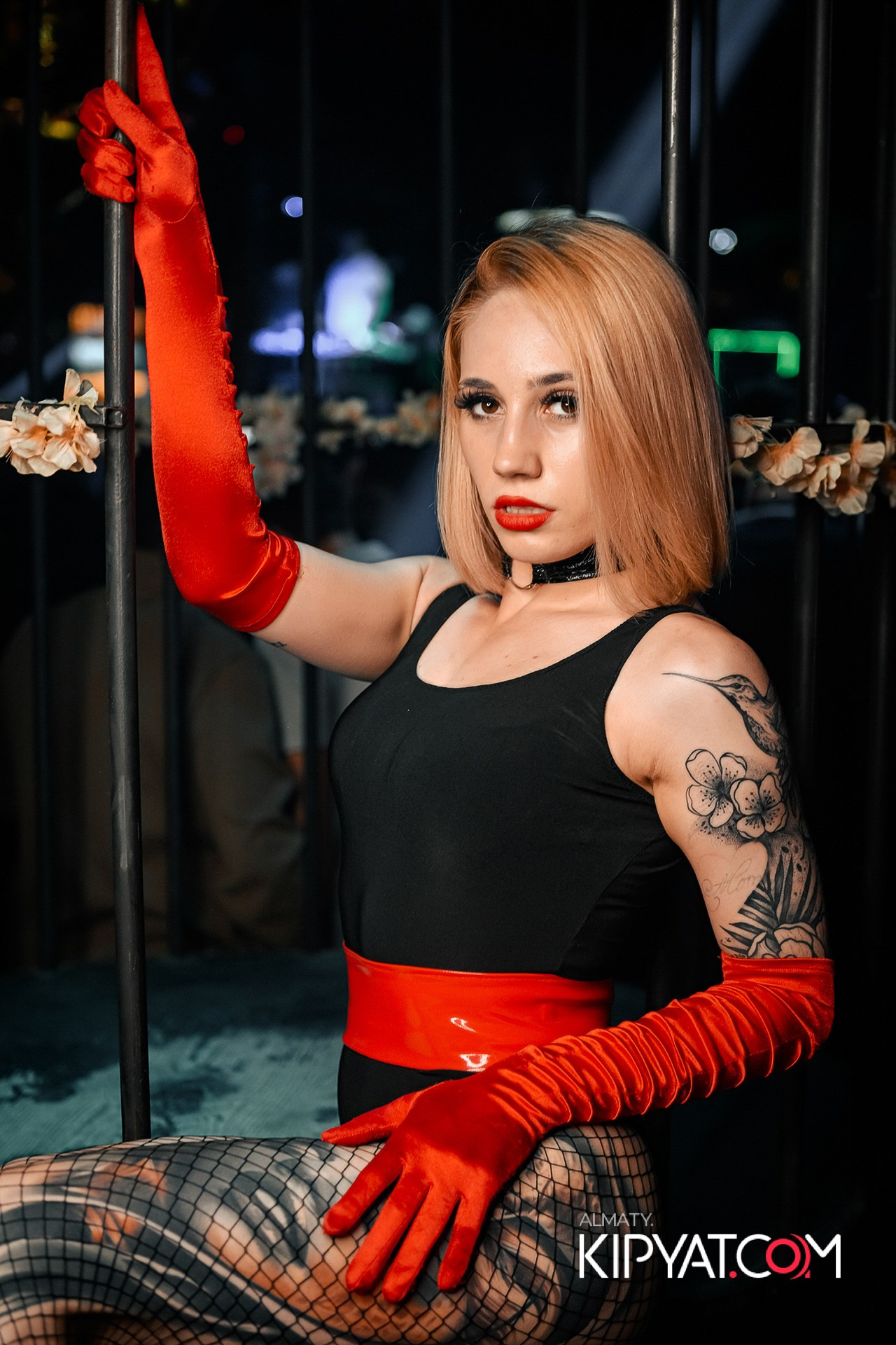 UYAT EMES BAR. КИПЯТКОМ АЛМАТЫ!