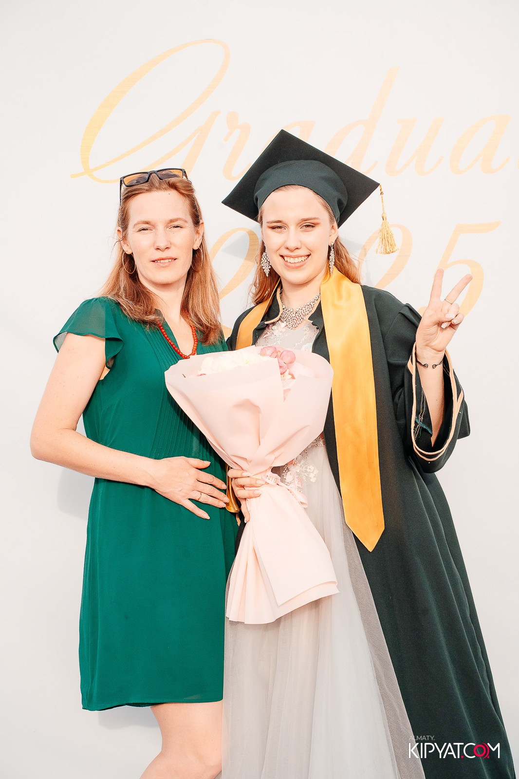 ВРУЧЕНИЕ ДИПЛОМОВ — НАРХОЗ КОЛЛЕДЖ. Part 1. КИПЯТКОМ АЛМАТЫ!