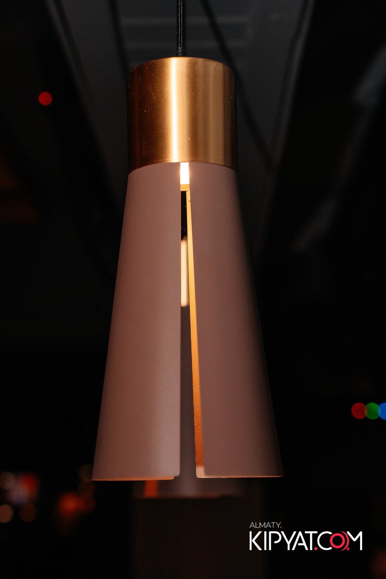 ПИНТА НА АУЭЗОВА. КИПЯТКОМ АЛМАТЫ!