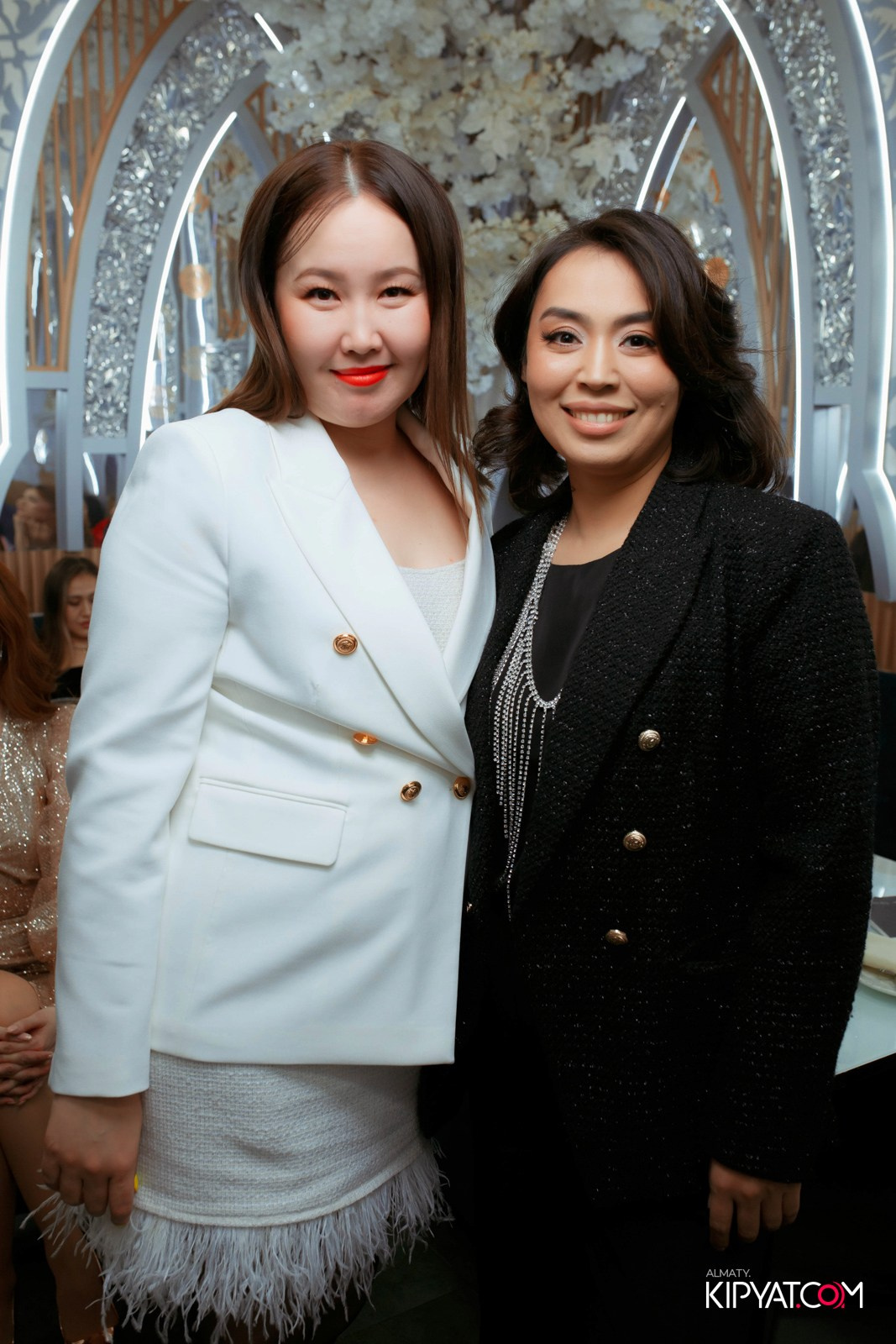 MOOD KARAOKE & TERRACE. КИПЯТКОМ АЛМАТЫ!