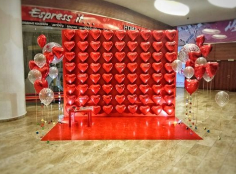 Vjenčanje Devojačko veče Prosidba Dekoracije za vjenčanje Dekoracije za devojačko veče Dekoracije za prosidbu Dekoracija za vjenčanje Dekora. Шары с гелием, фотозоны Нови Сад Белград. Balone i dekoracije od balona Novi Sad Beograd